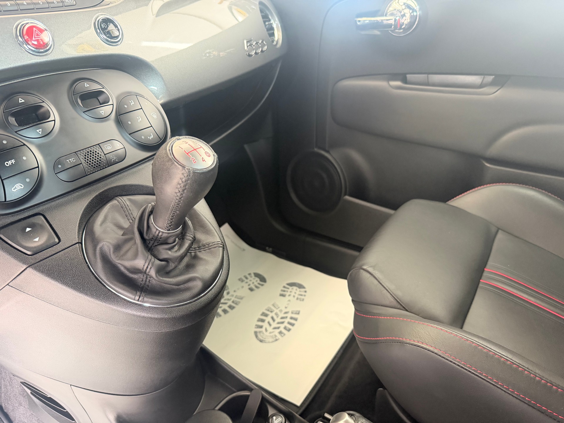 FIAT 595 1.4 16V Turbo Abarth Turismo-image-8