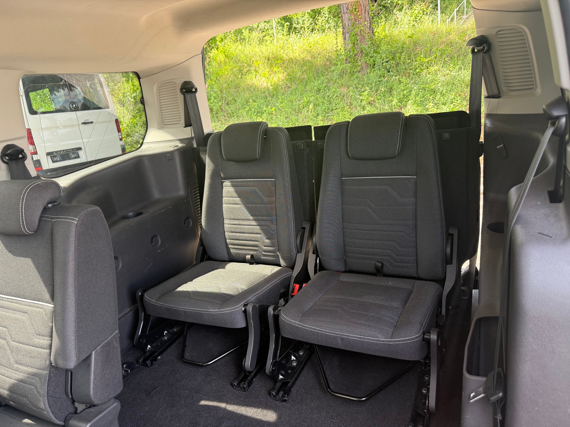 FORD Grand Tourneo Connect 1.5 TDCi Titanium Powershift-image-12