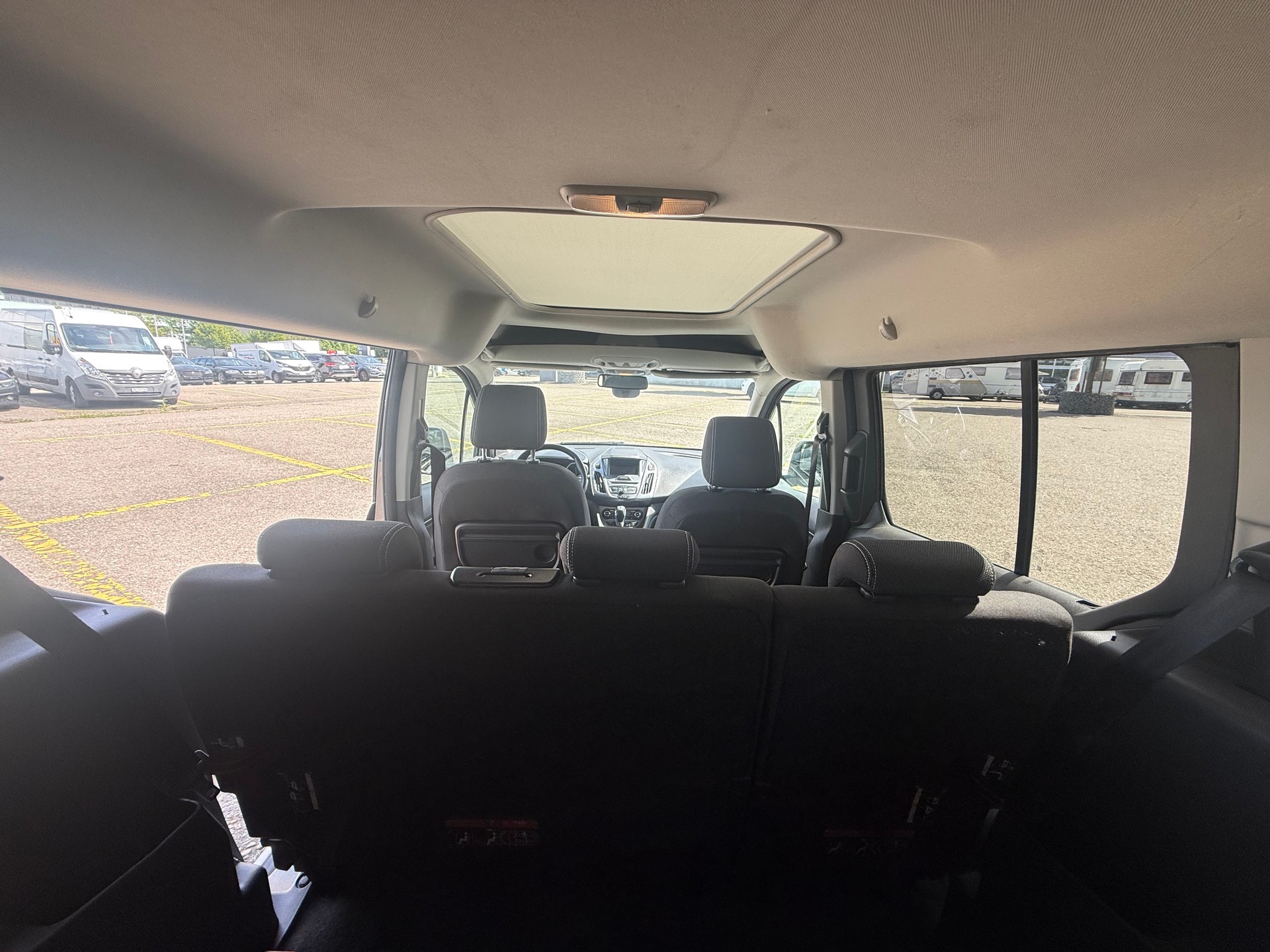 FORD Grand Tourneo Connect 1.5 TDCi Titanium Powershift-image-13