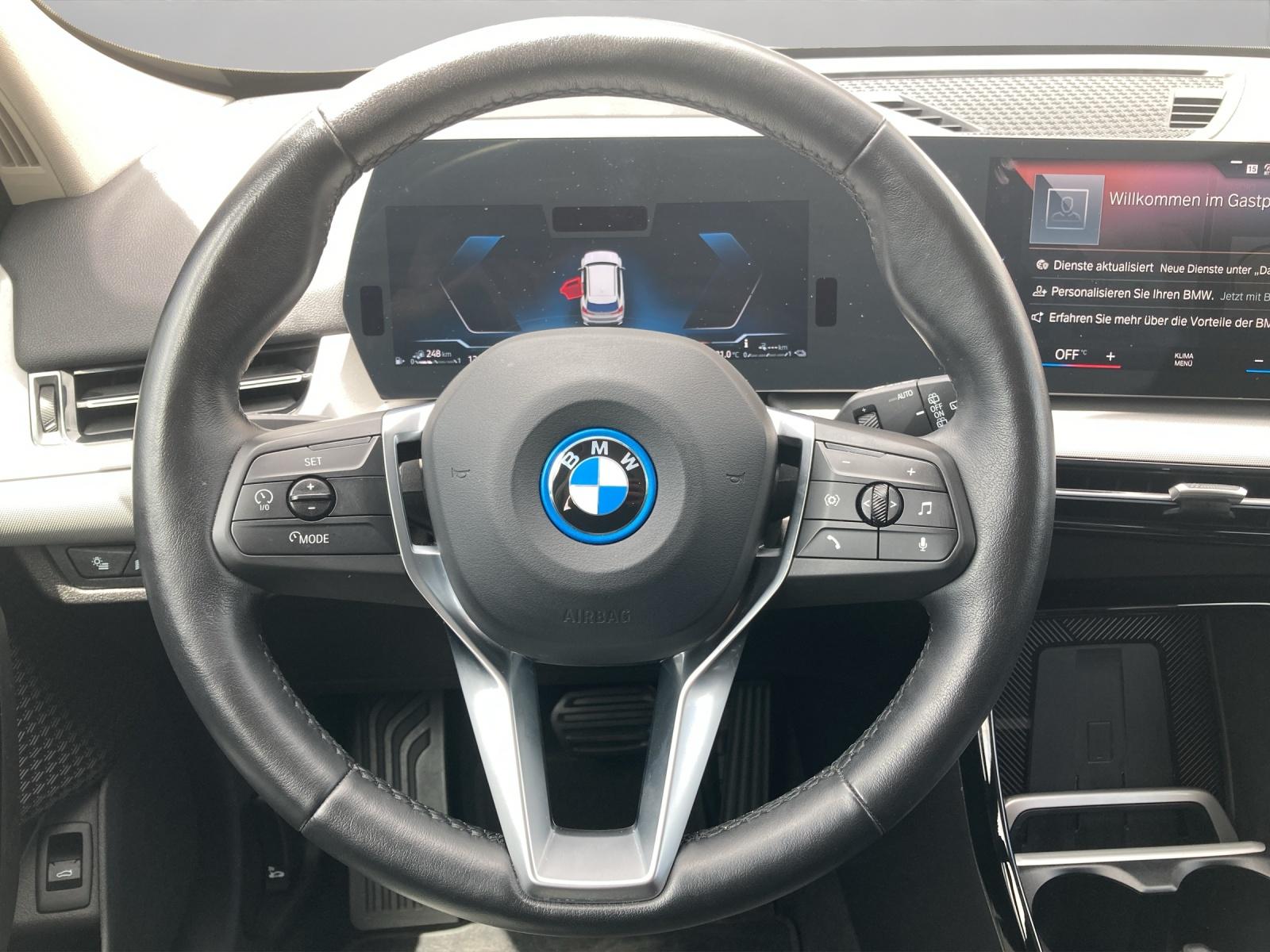 BMW X1 30e xDrive-image-12