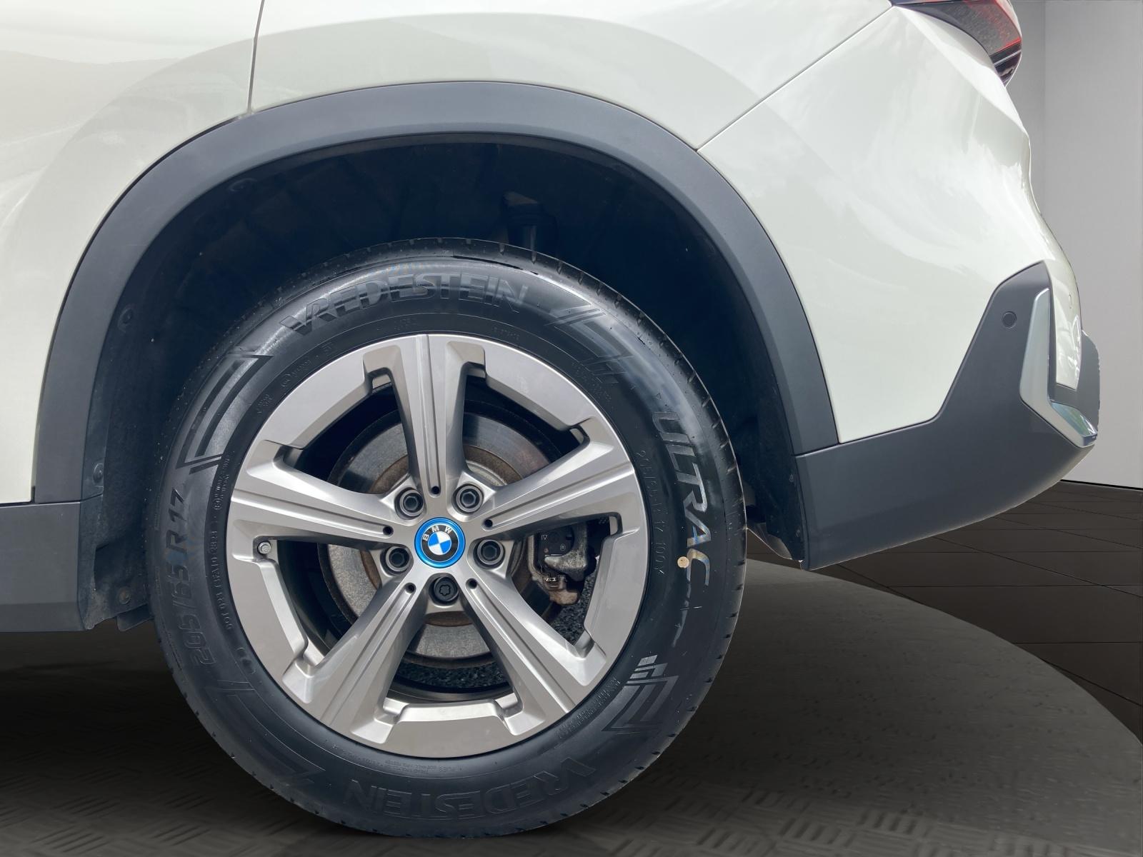 BMW X1 30e xDrive-image-19