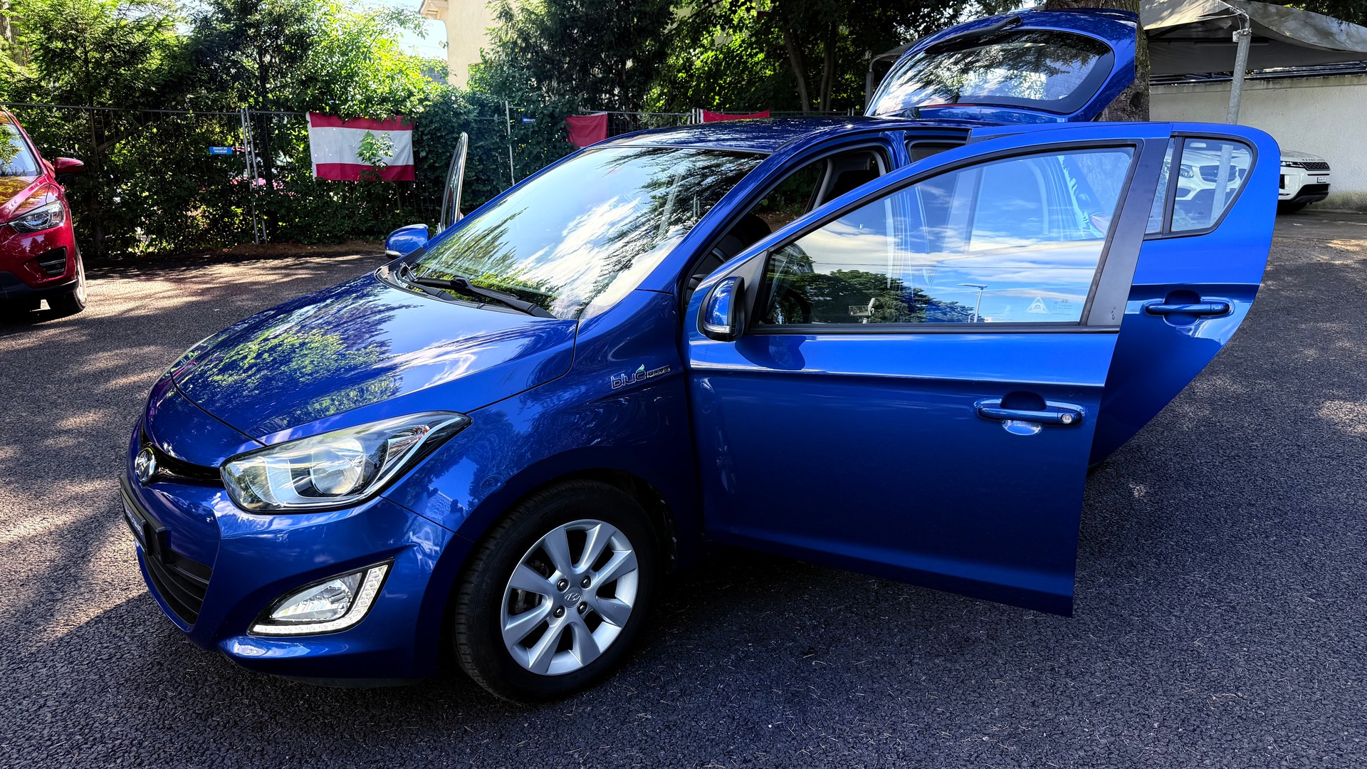 HYUNDAI i20 1.4 Premium-image-11