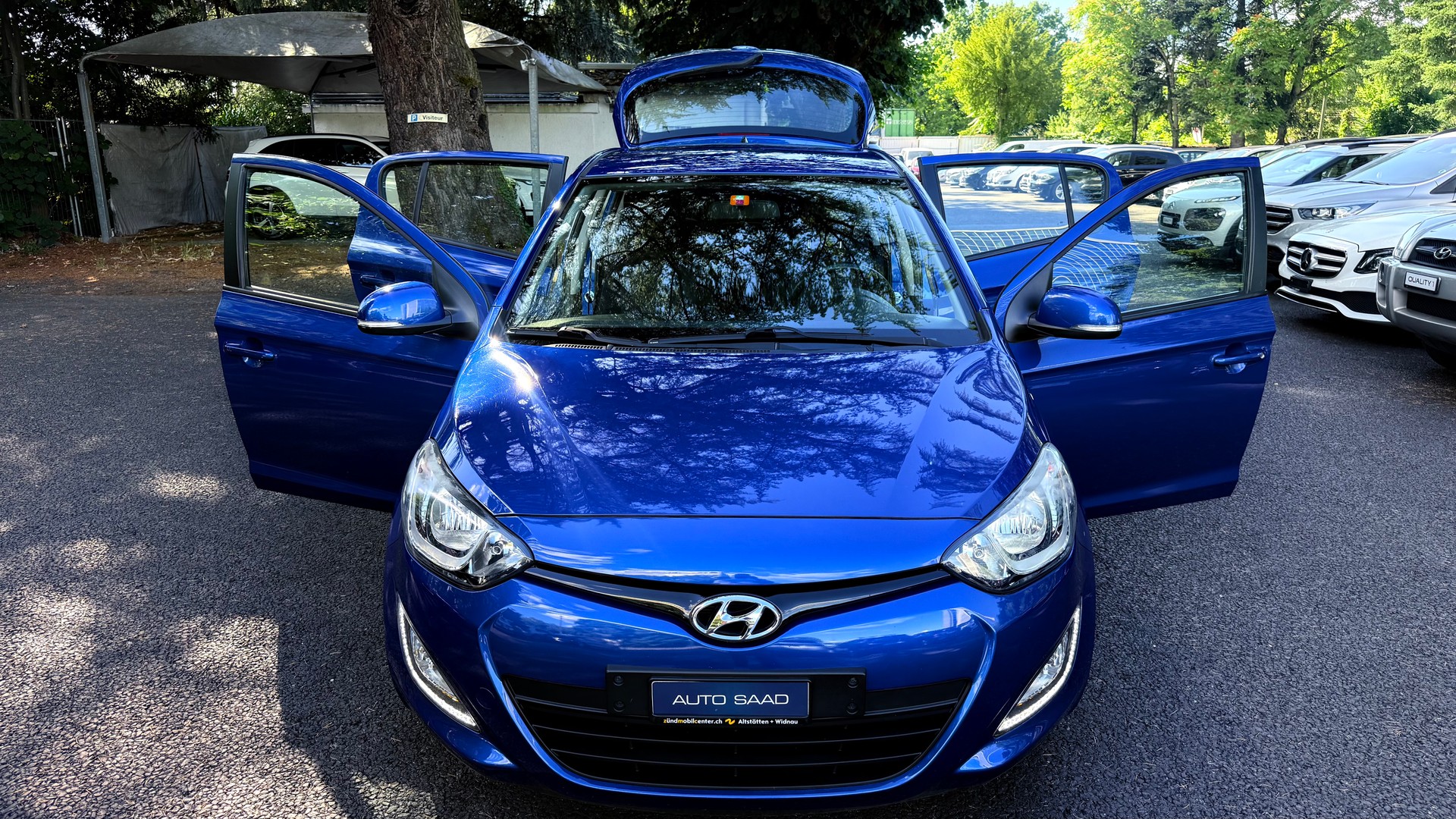 HYUNDAI i20 1.4 Premium-image-12