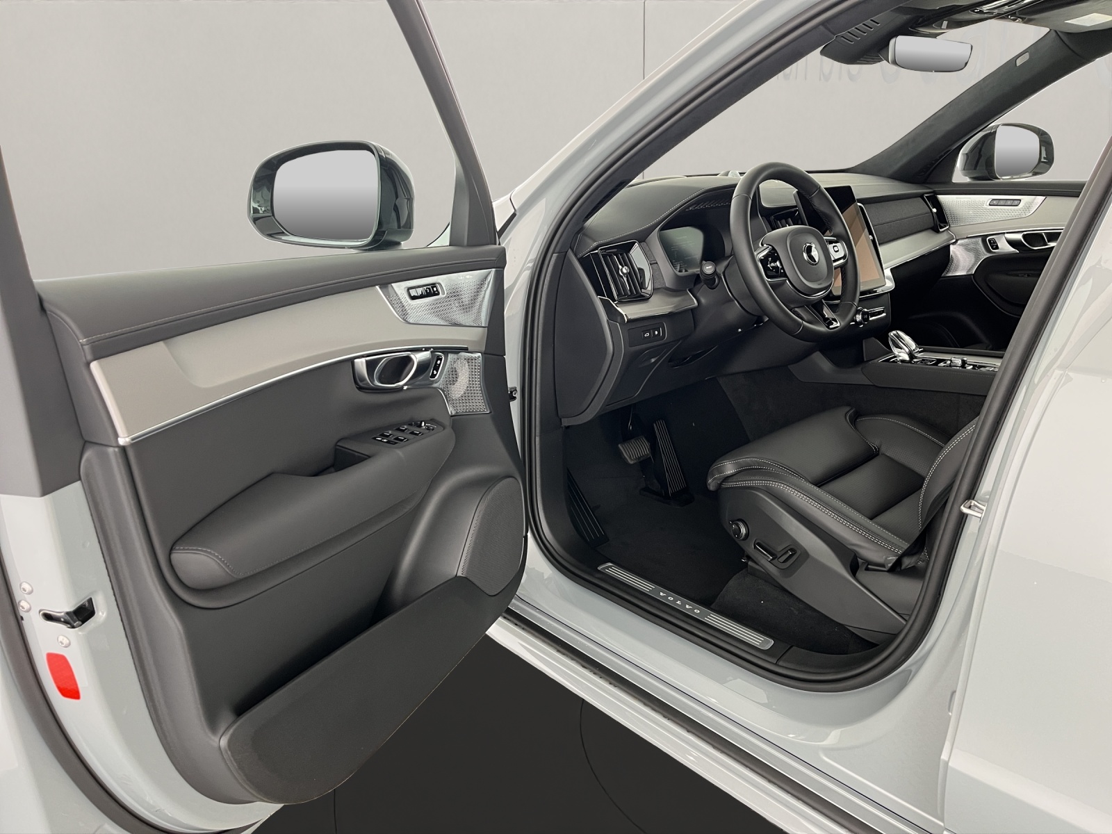 VOLVO XC90 2.0 T8 TE Black Edition eAWD-image-9