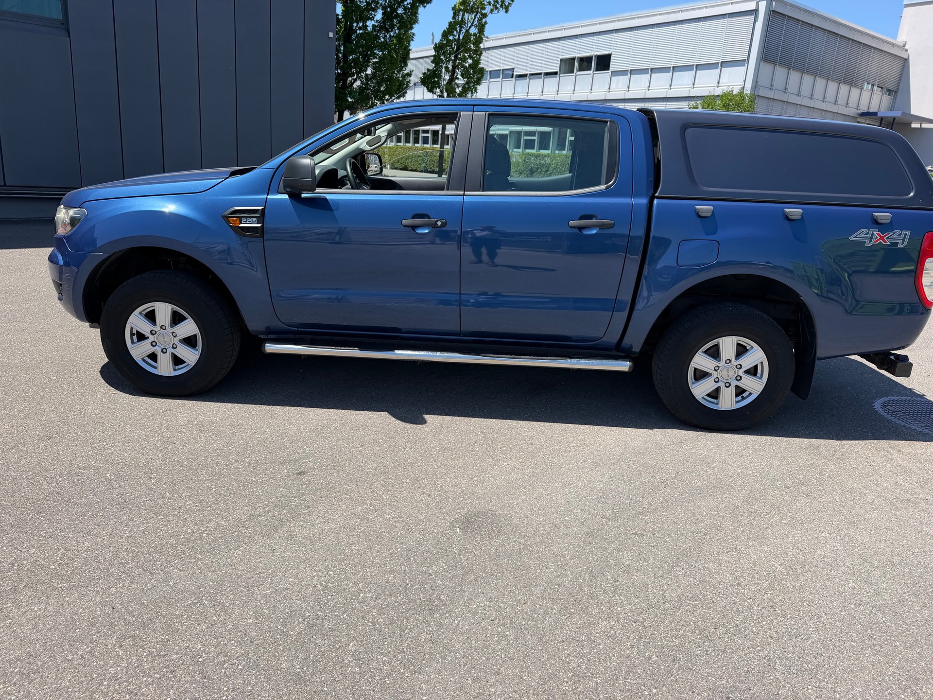FORD Ranger XL 2.2 TDCi 4x4-image-18