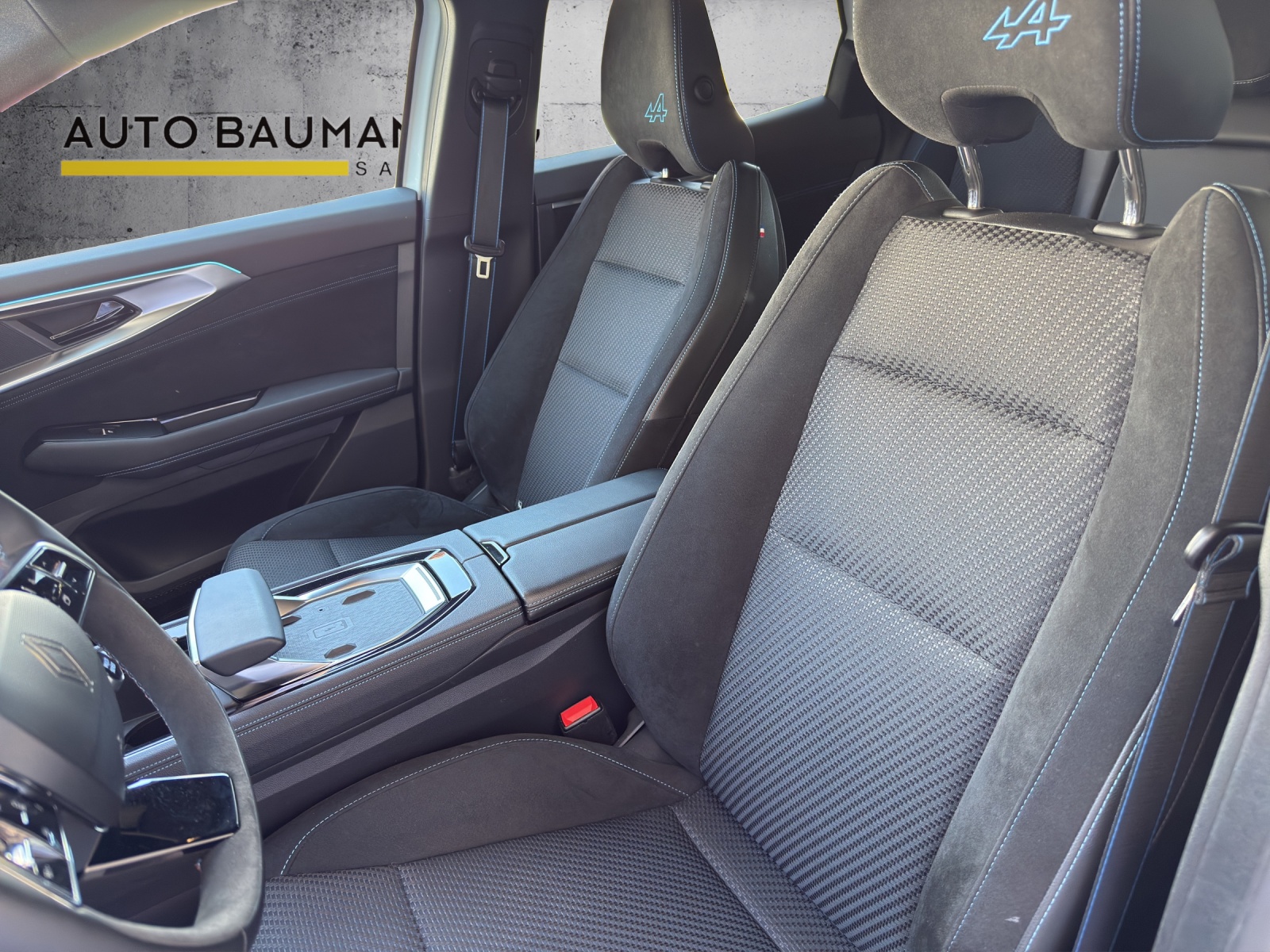 RENAULT Austral 1.2 HEV 200 Techno Esprit Alpine-image-14