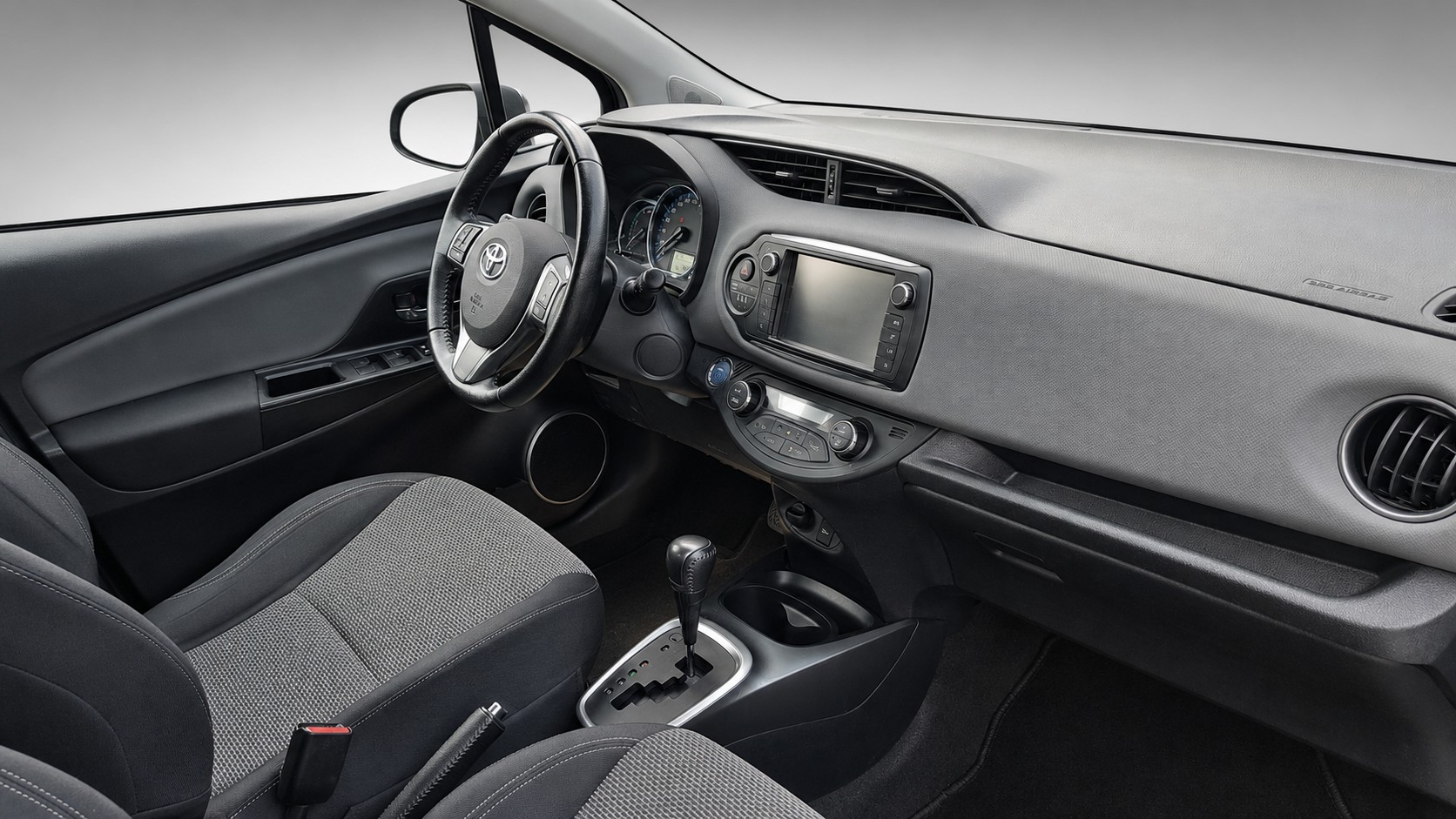 TOYOTA Yaris 1.5 VVT-i Hybrid Trend e-CVT-image-12