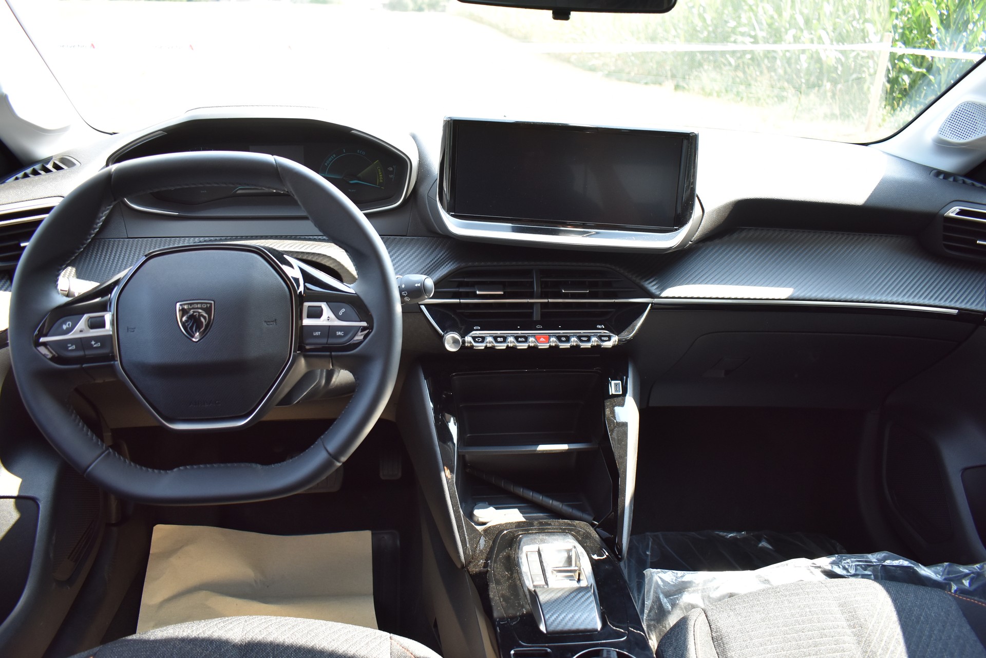 PEUGEOT 208 Elektrik 100 kW Style-image-10