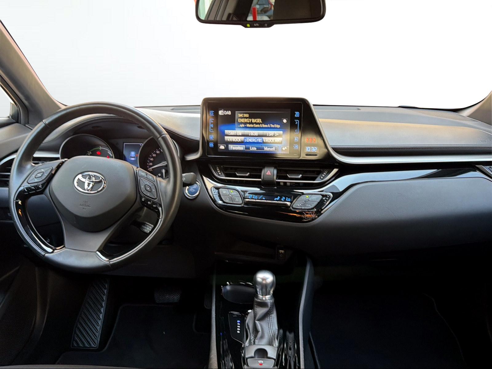 TOYOTA C-HR 1.8 VVTi HSD Trend-image-11