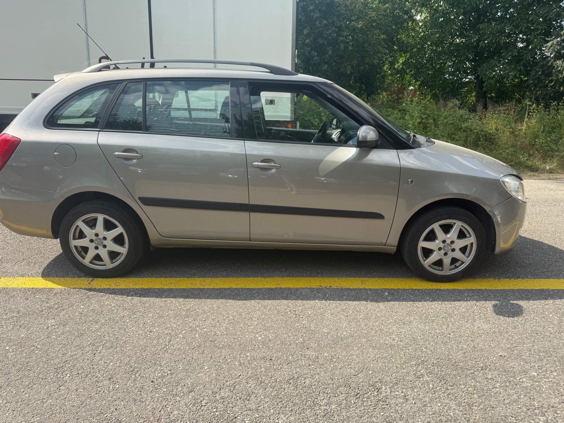 SKODA Fabia 1.4 Classic-image-4