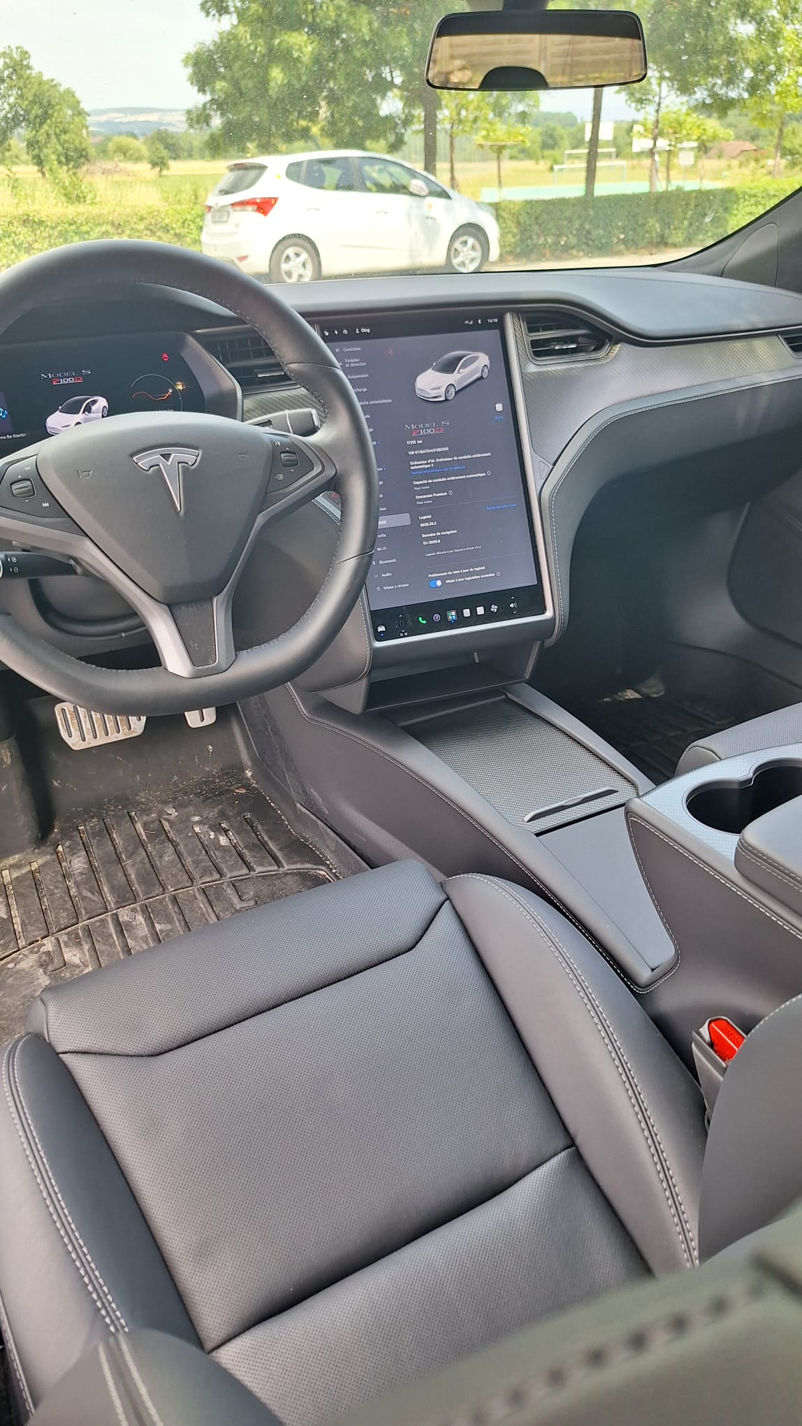 TESLA 100 Performance D-image-1
