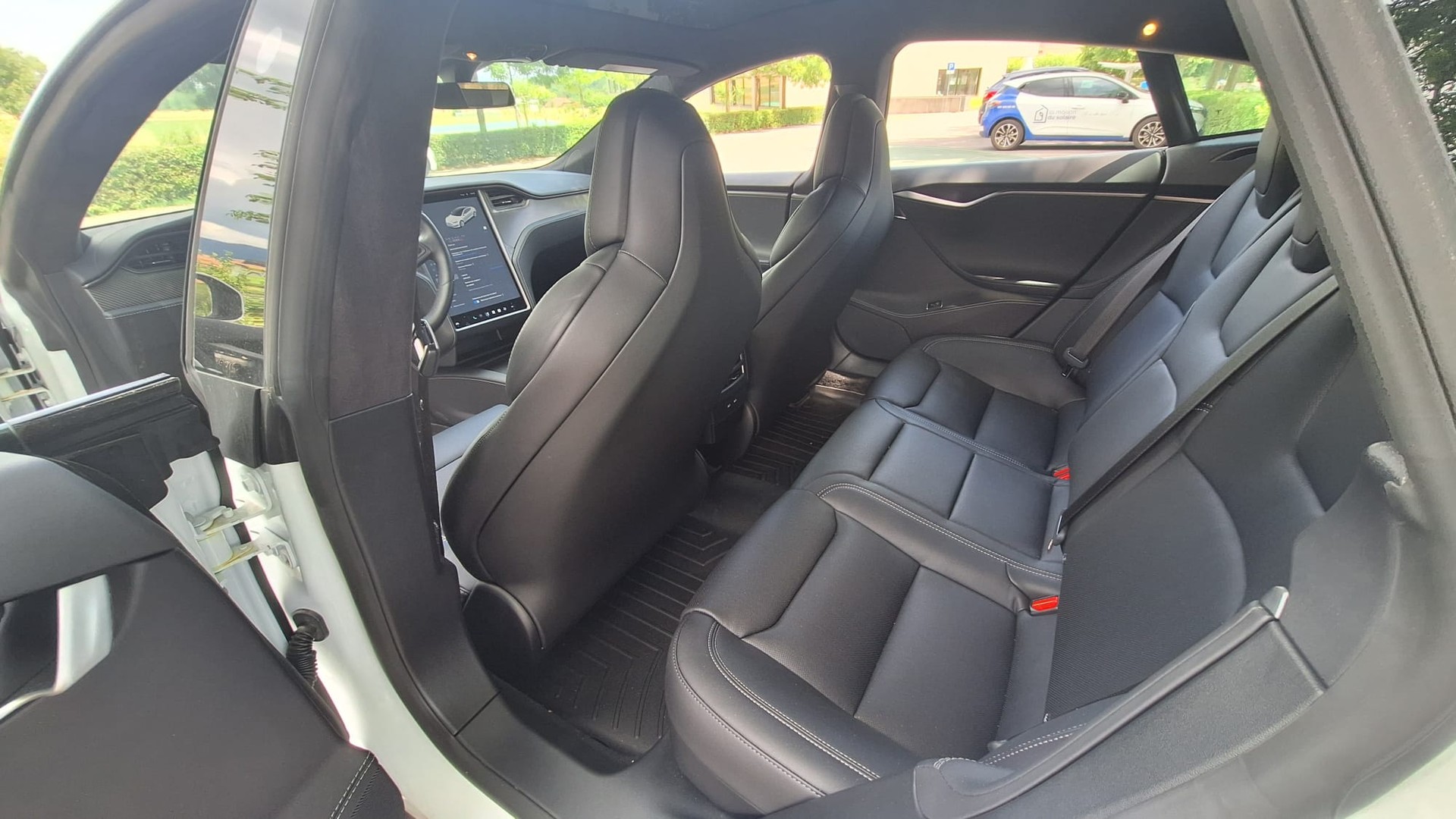 TESLA 100 Performance D-image-2