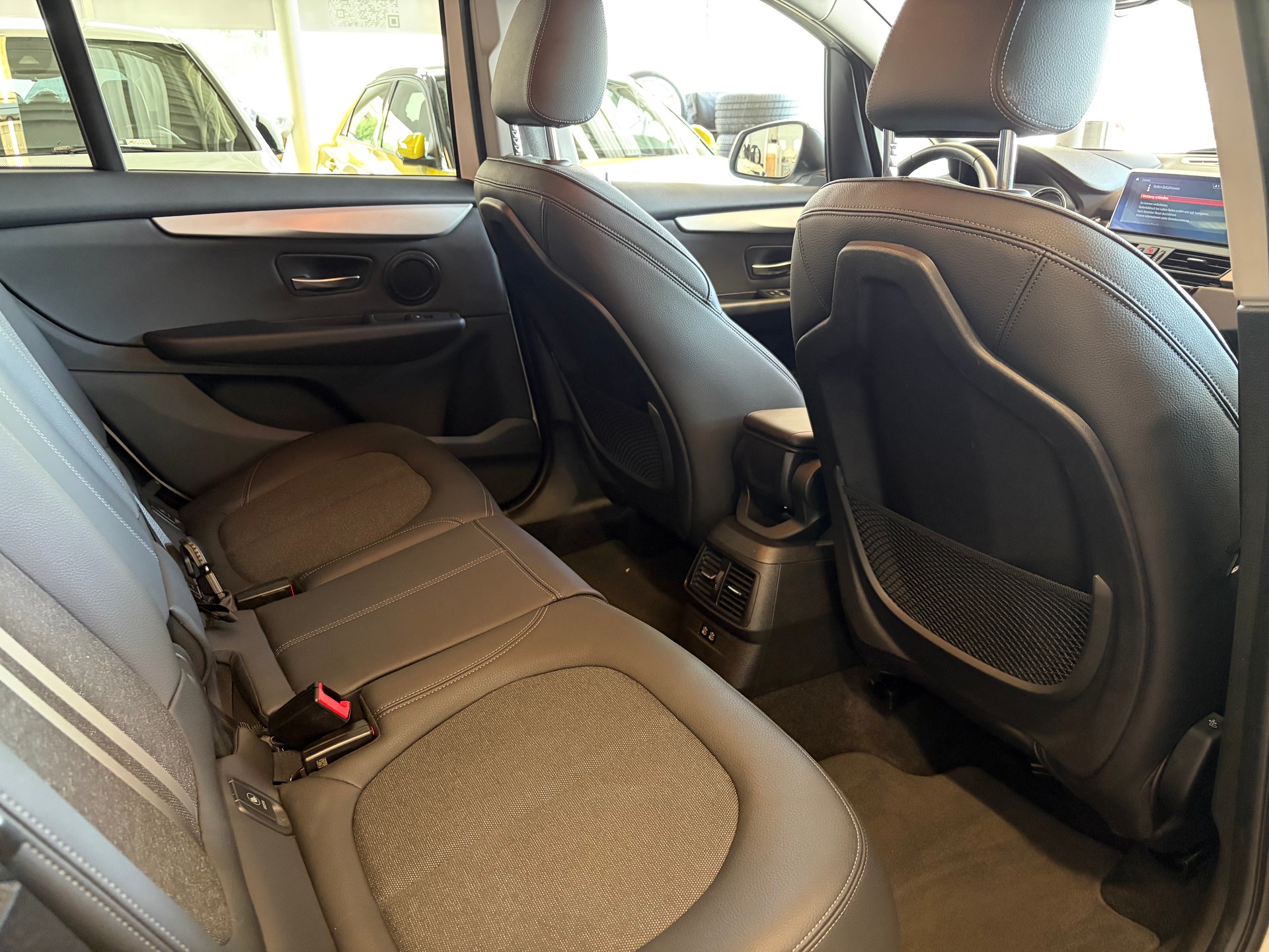 BMW 220d xDrive Gran Tourer | CH Fzg. | Driving Assistant Plus | Kamera | LED Scheinw. | HeadUp | Sportsitze |-image-30