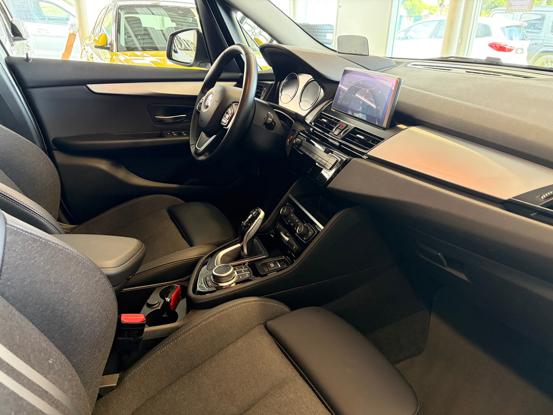 BMW 220d xDrive Gran Tourer | CH Fzg. | Driving Assistant Plus | Kamera | LED Scheinw. | HeadUp | Sportsitze |-image-31