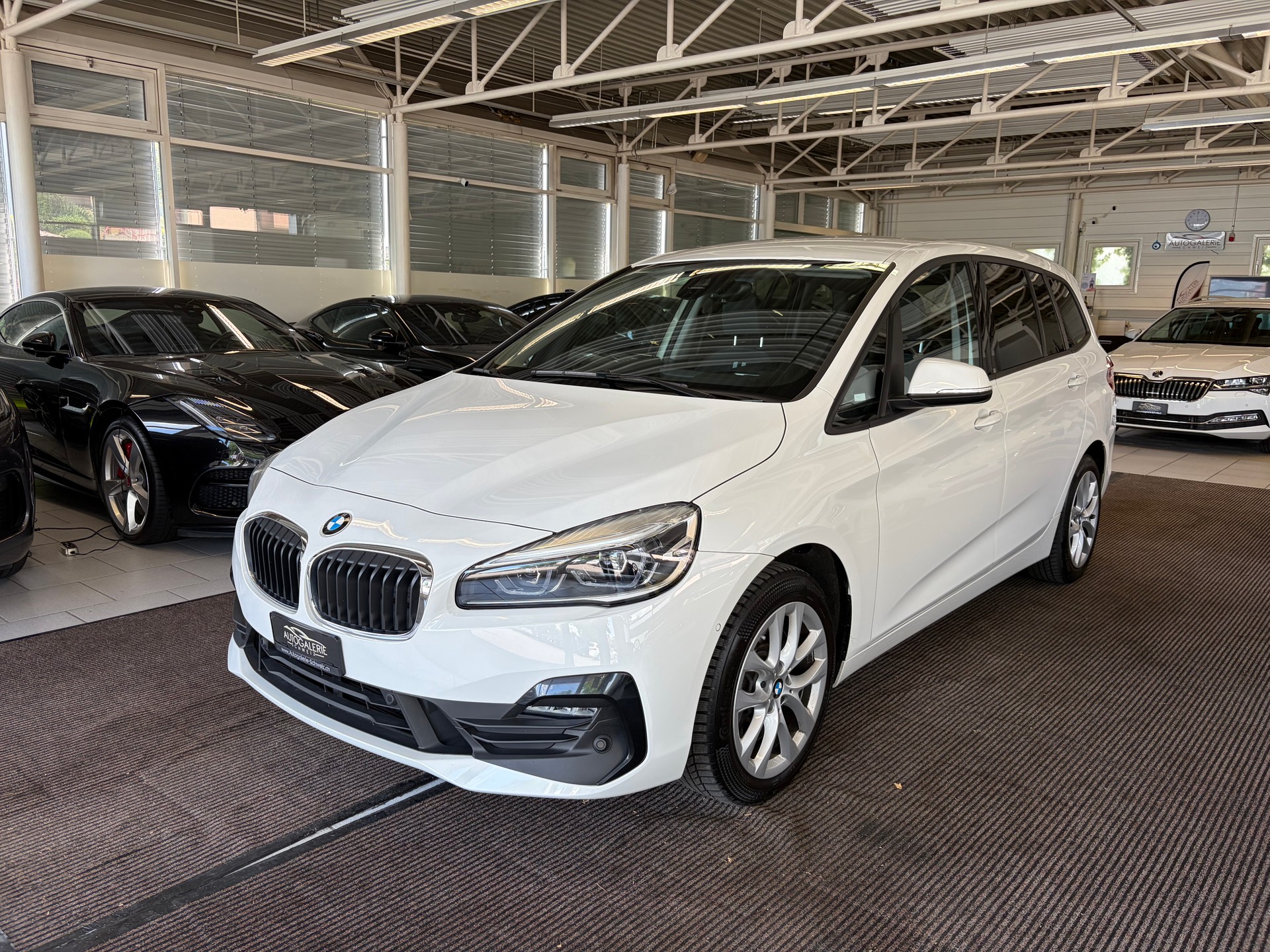BMW 220d xDrive Gran Tourer | CH Fzg. | Driving Assistant Plus | Kamera | LED Scheinw. | HeadUp | Sportsitze |-image-8