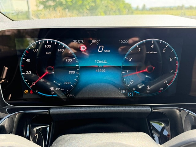 MERCEDES-BENZ B 220 4Matic Style 7G-DCT-image-6