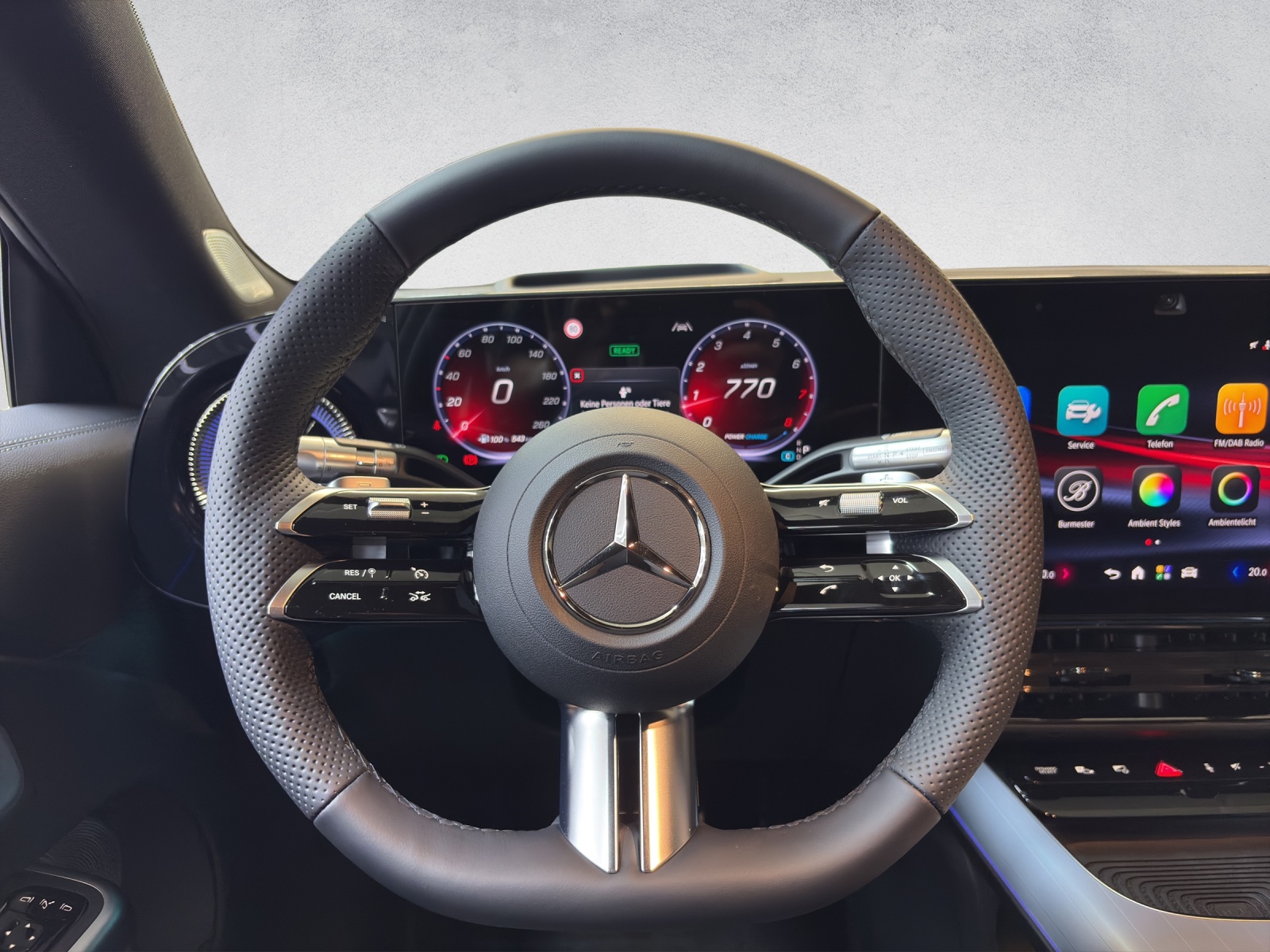 MERCEDES-BENZ CLA 220 4Matic AMG Line Shooting Brake-image-12