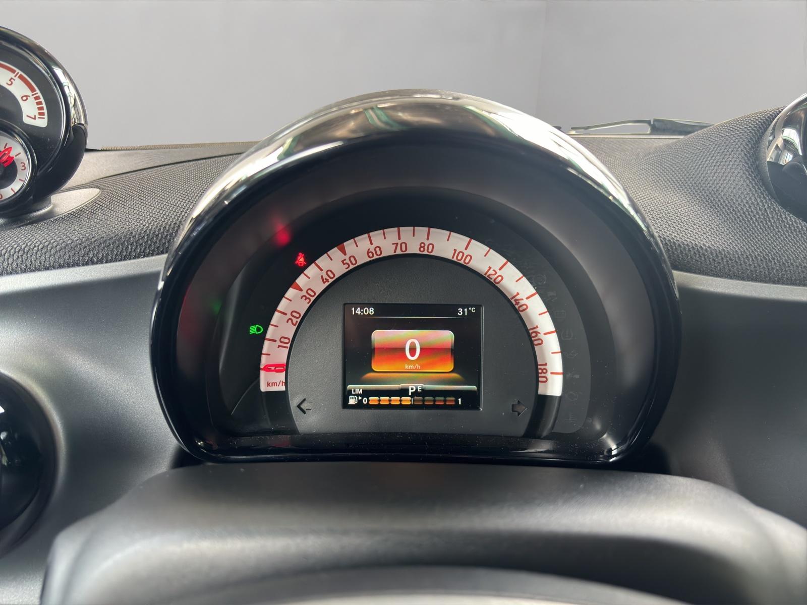 SMART Fortwo Coupé 0.9 Prime twinamic-image-8