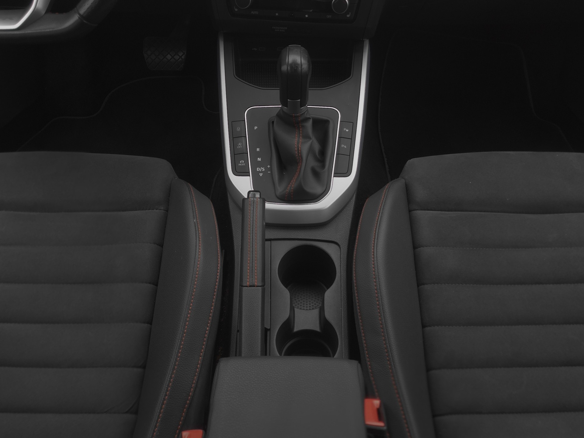 SEAT Arona 1.0 TSI Eco FR DSG-image-9