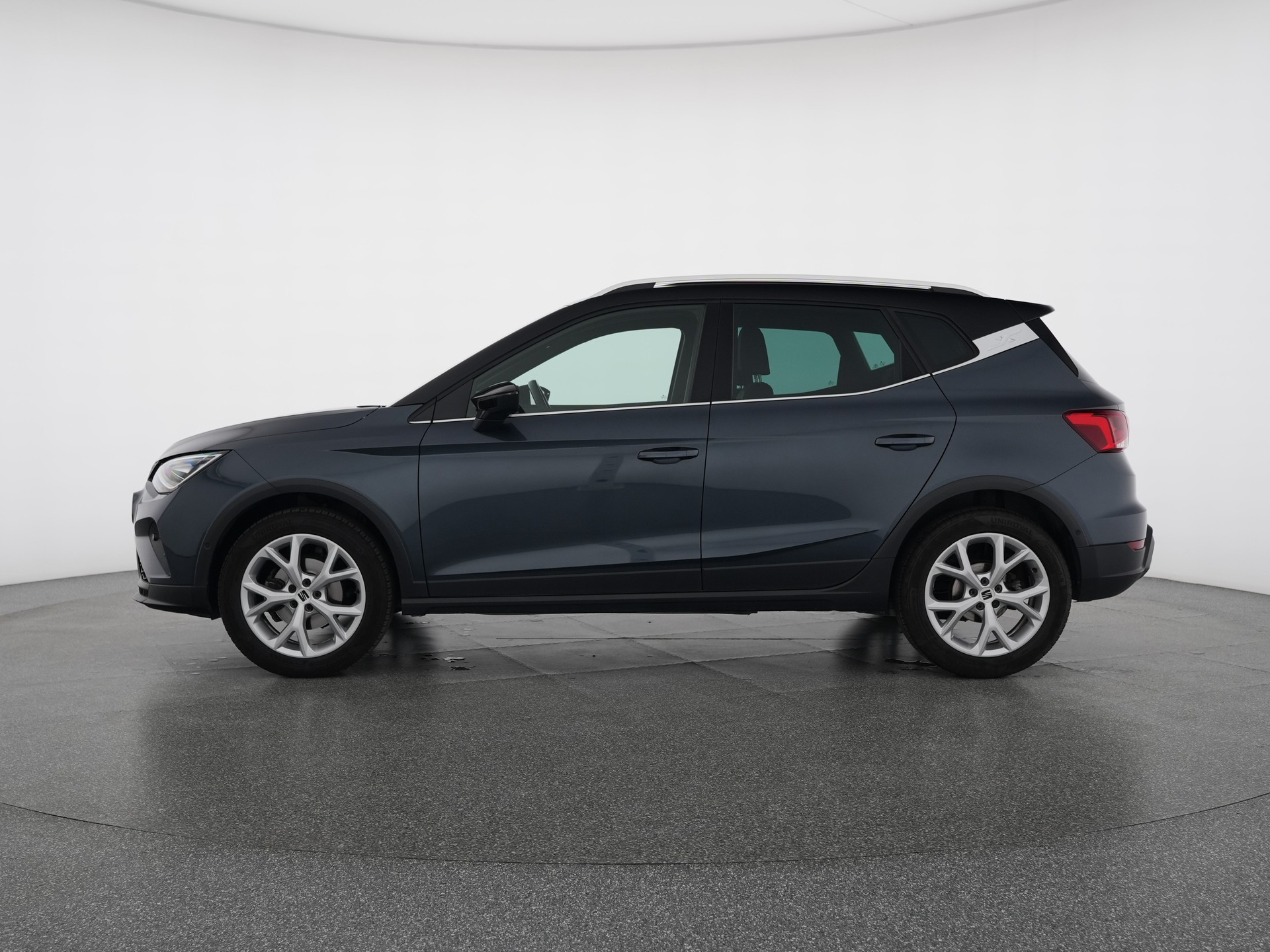 SEAT Arona 1.0 TSI Eco FR DSG-image-1