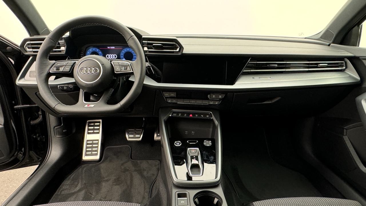AUDI A3 Sportback TFSI 110 kW S line S tronic-image-5