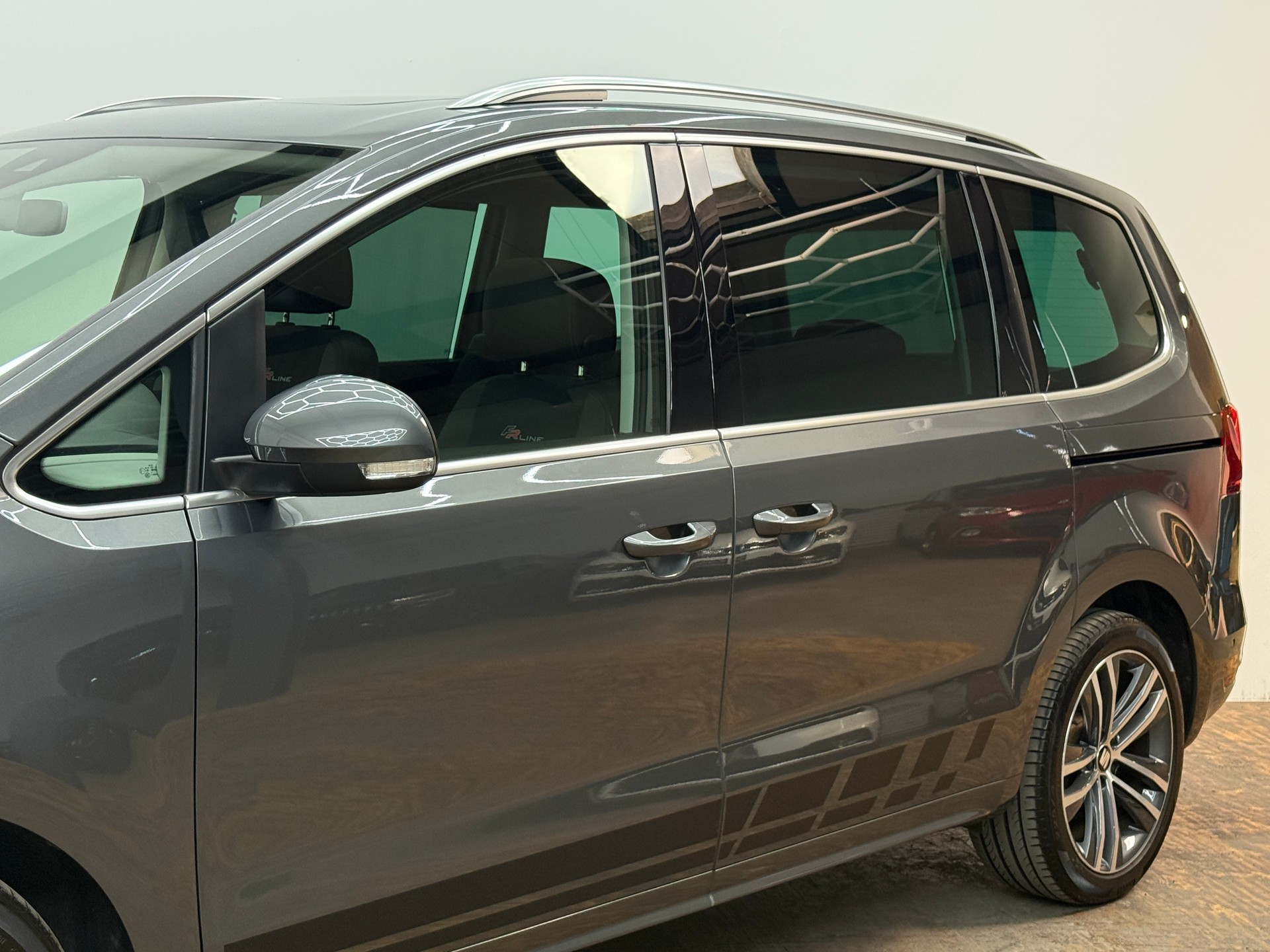 SEAT Alhambra 2.0 TSI FR Line DSG-image-5