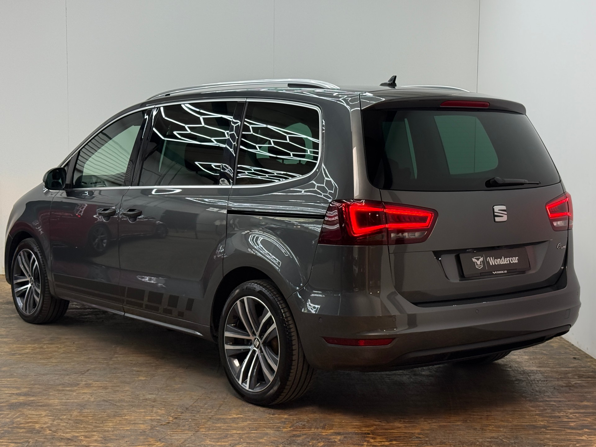 SEAT Alhambra 2.0 TSI FR Line DSG-image-8