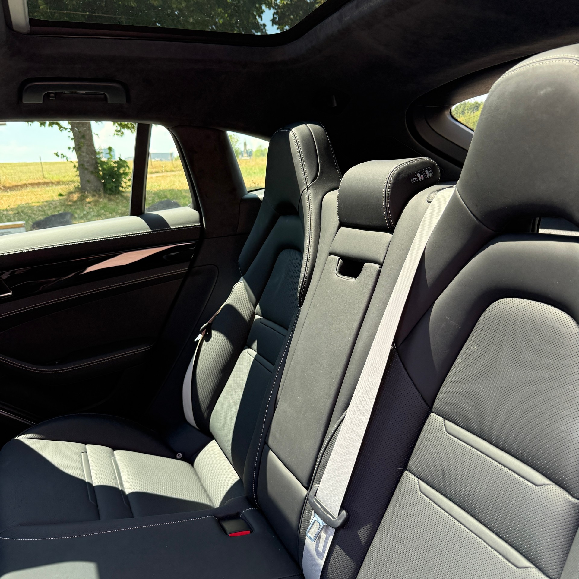 PORSCHE Panamera Turbo S E-Hybrid Sport Turismo PDK-image-13