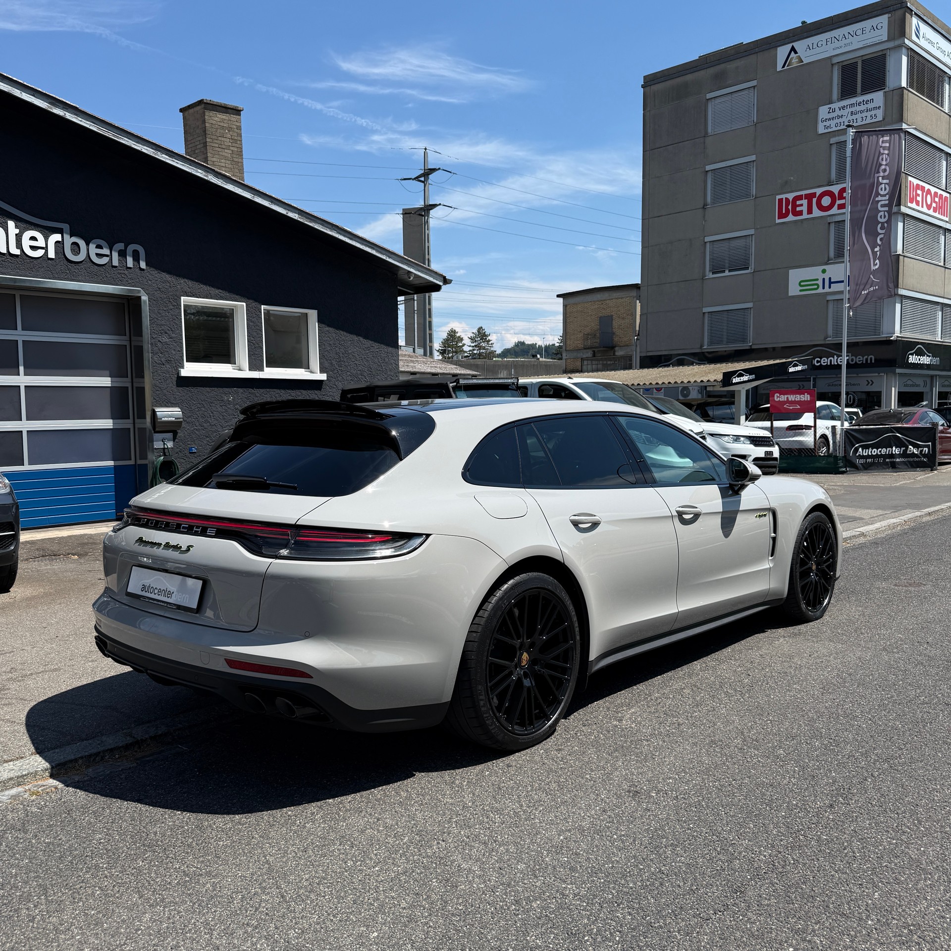PORSCHE Panamera Turbo S E-Hybrid Sport Turismo PDK-image-6