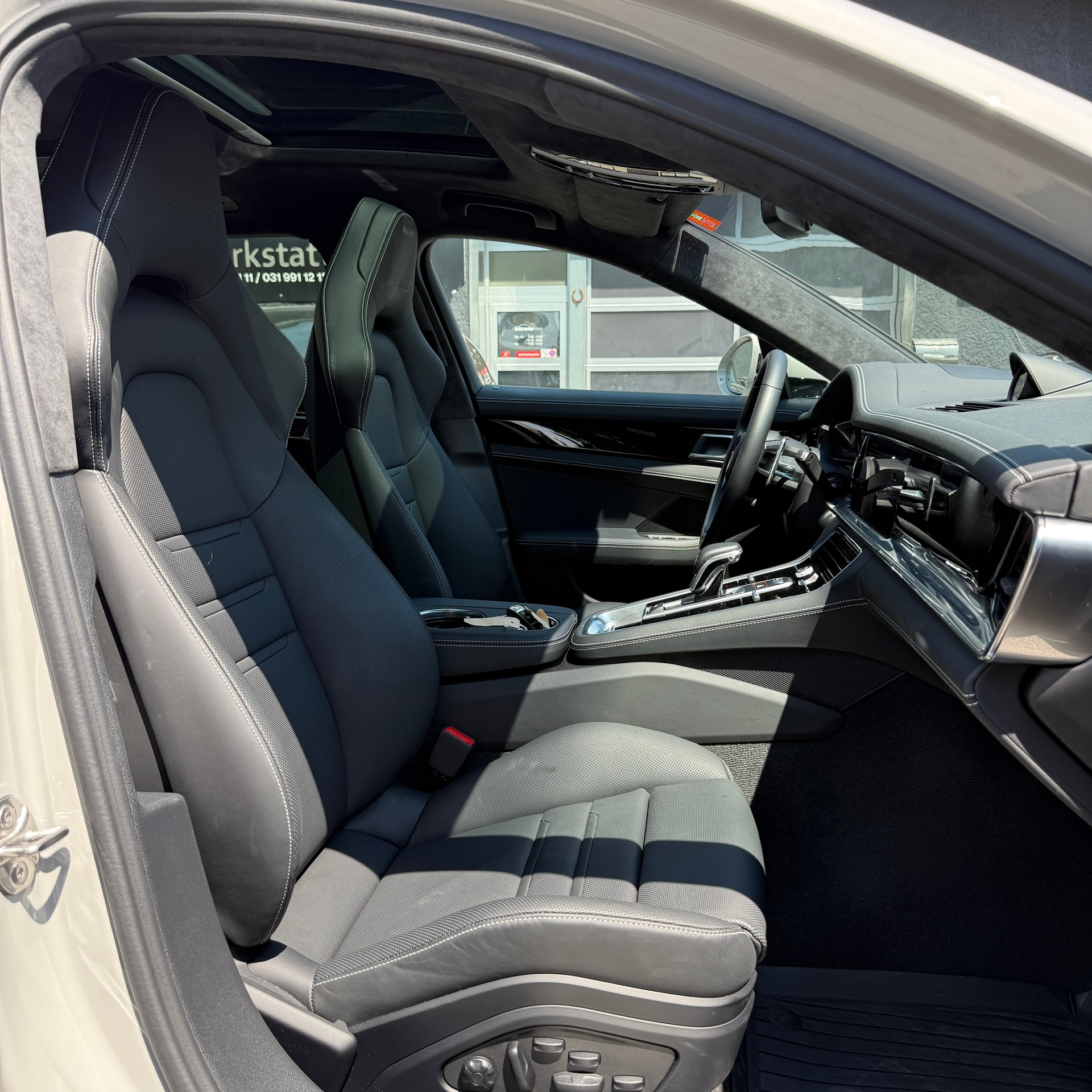 PORSCHE Panamera Turbo S E-Hybrid Sport Turismo PDK-image-14