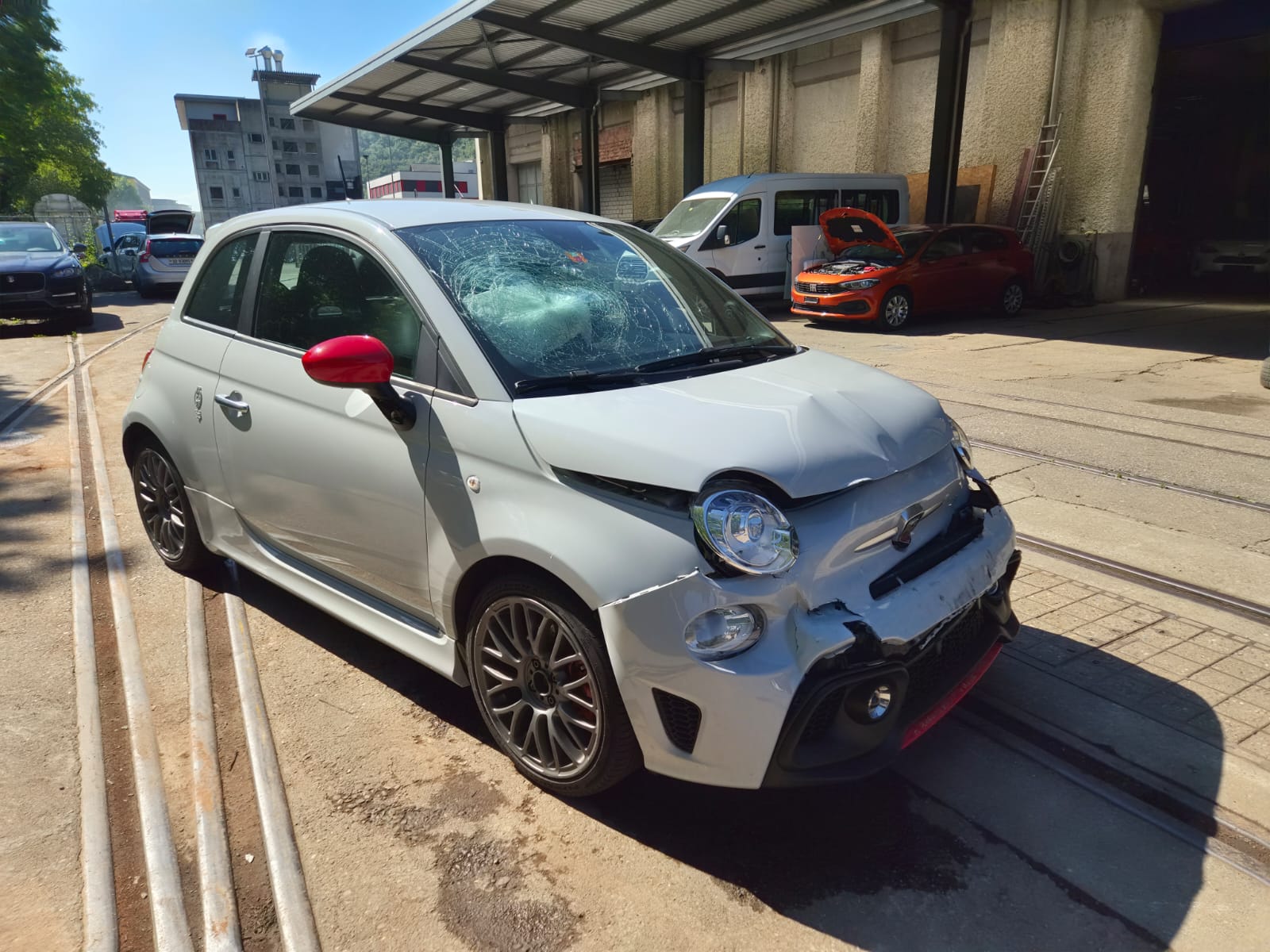 FIAT 595 1.4 16V Turbo Abarth Pista-image-1