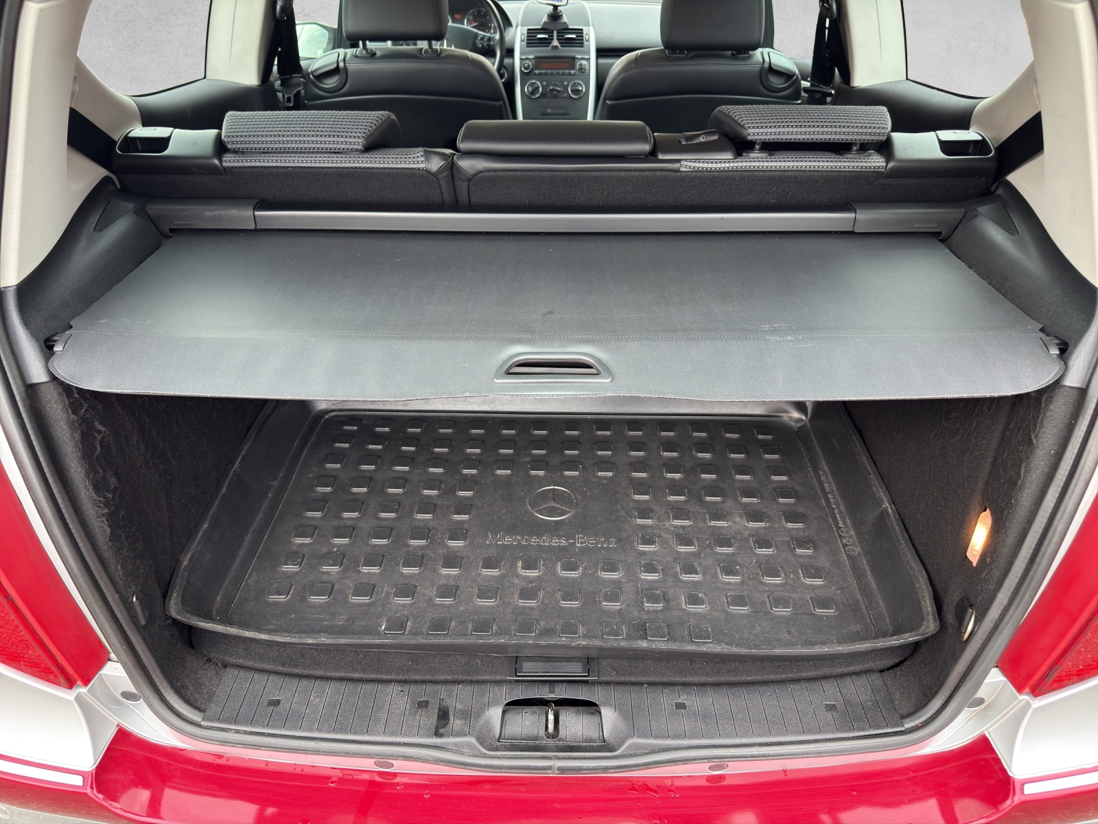 MERCEDES-BENZ A 200 T Avantgarde Edition A-image-16
