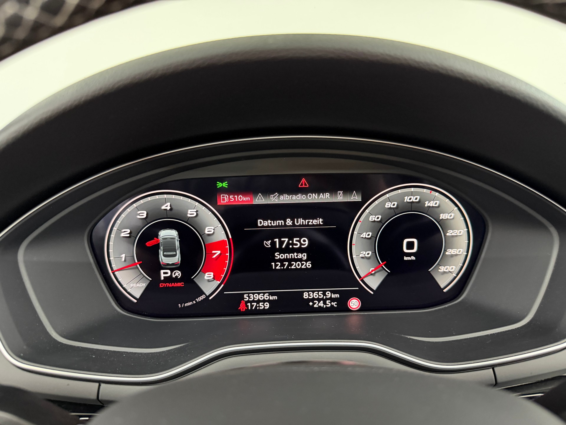 AUDI S5 Cabriolet 3.0 TFSI Mythos Black Metallicquattro 354PS tiptronic / 360° Kamera / Head-Up-Display / B&O Sound / S-Sportsitze /-image-18