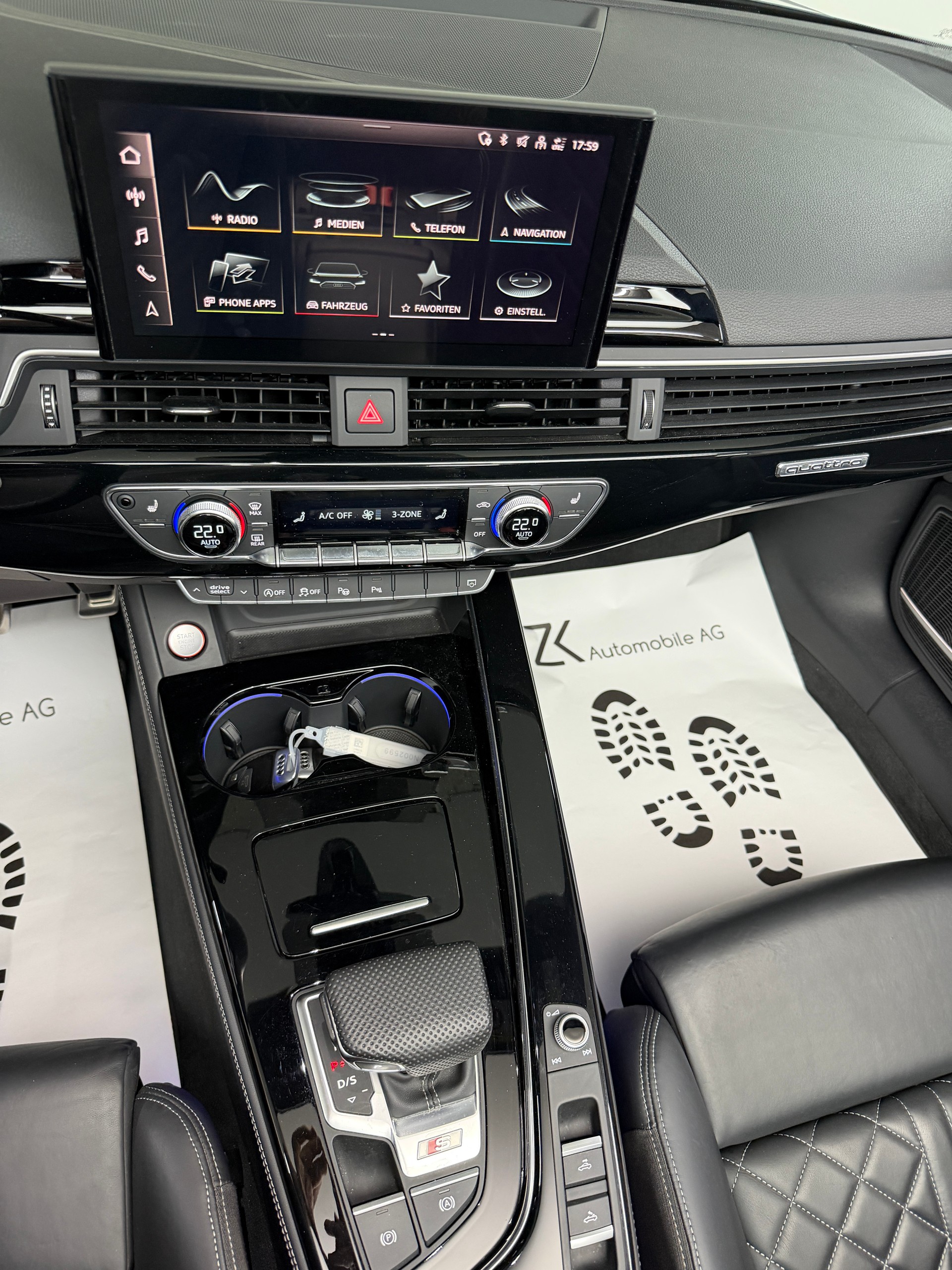 AUDI S5 Cabriolet 3.0 TFSI Mythos Black Metallicquattro 354PS tiptronic / 360° Kamera / Head-Up-Display / B&O Sound / S-Sportsitze /-image-21