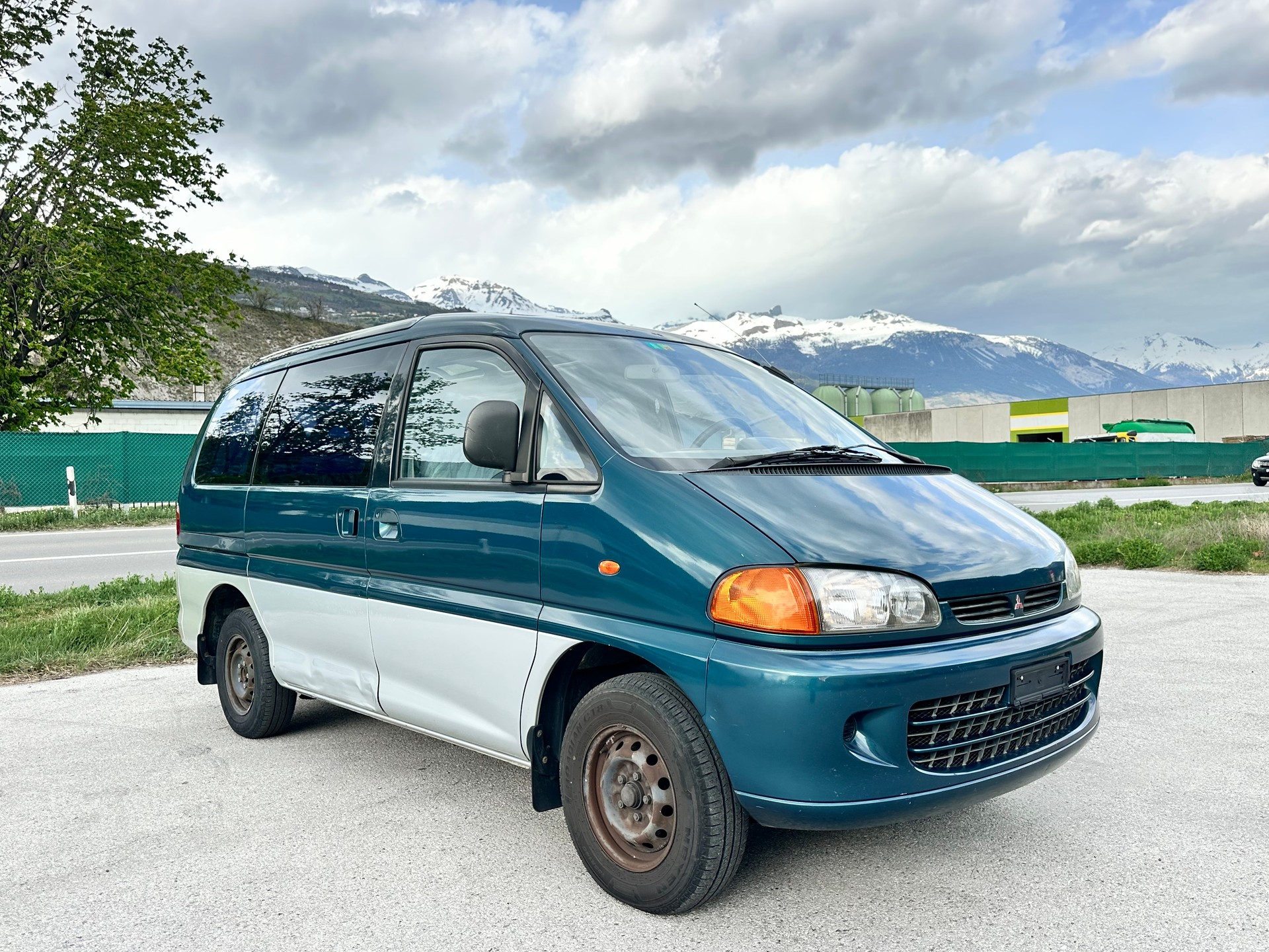 MITSUBISHI Space Gear 2.4 GLS Edit.