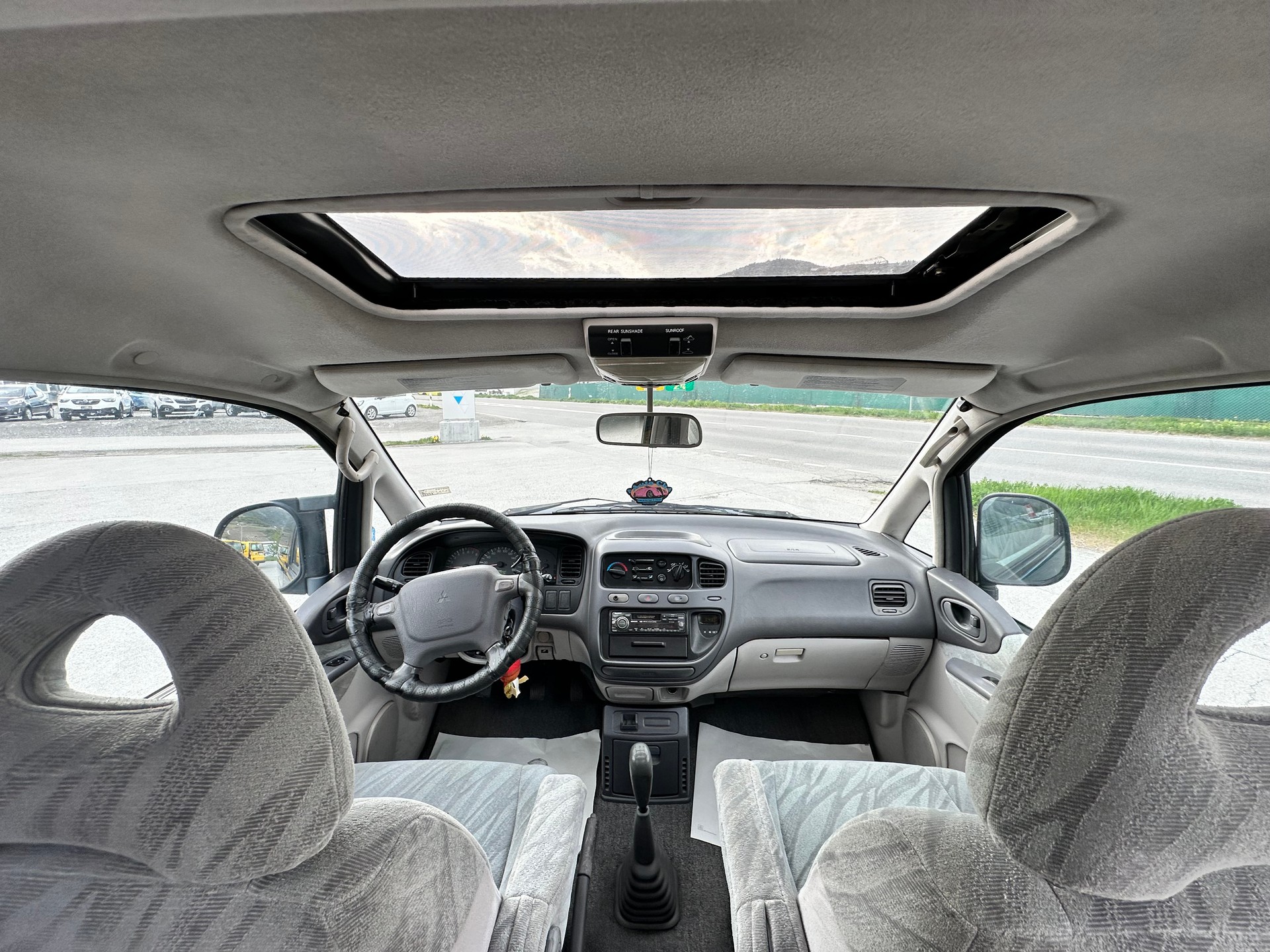 MITSUBISHI Space Gear 2.4 GLS Edit.-image-9