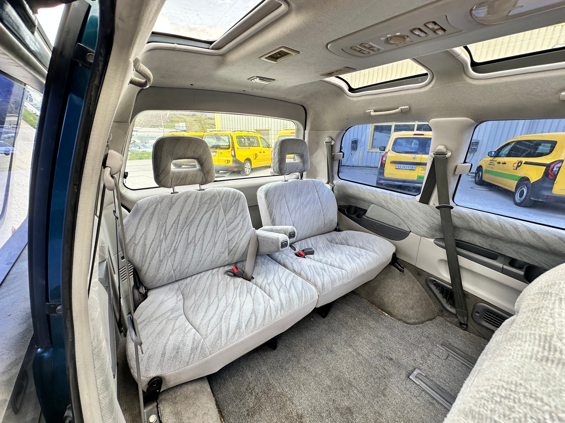 MITSUBISHI Space Gear 2.4 GLS Edit.-image-12