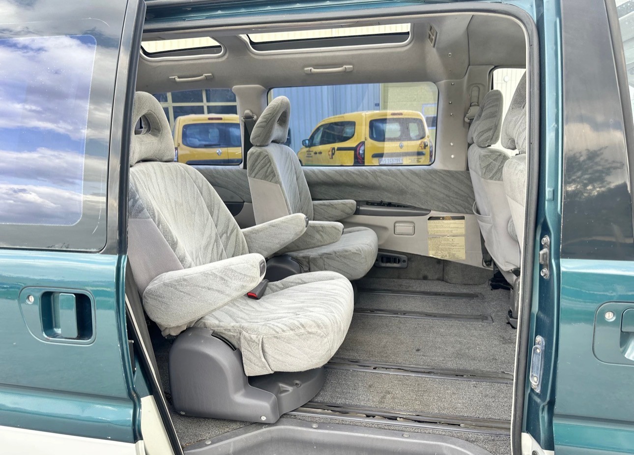 MITSUBISHI Space Gear 2.4 GLS Edit.-image-13