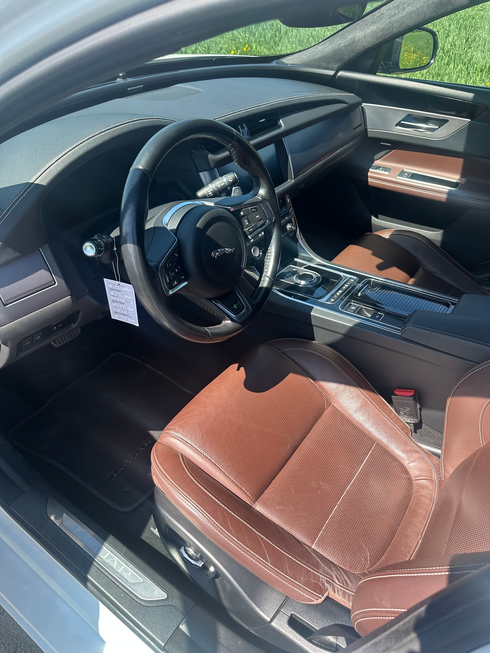 JAGUAR 2.0 T R-Sport-image-11