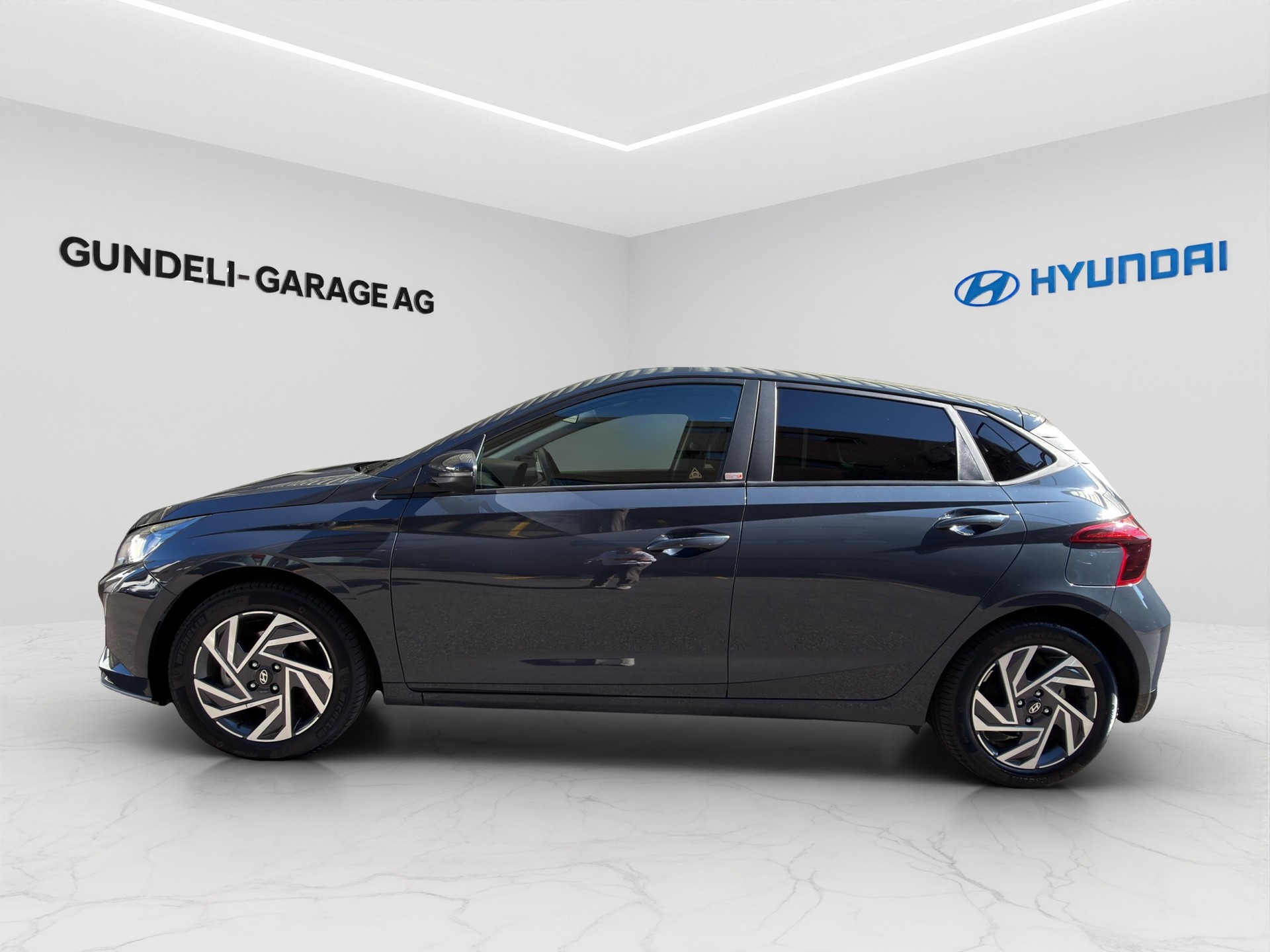 HYUNDAI i20 1.0 T-GDi Amplia DCT-image-2