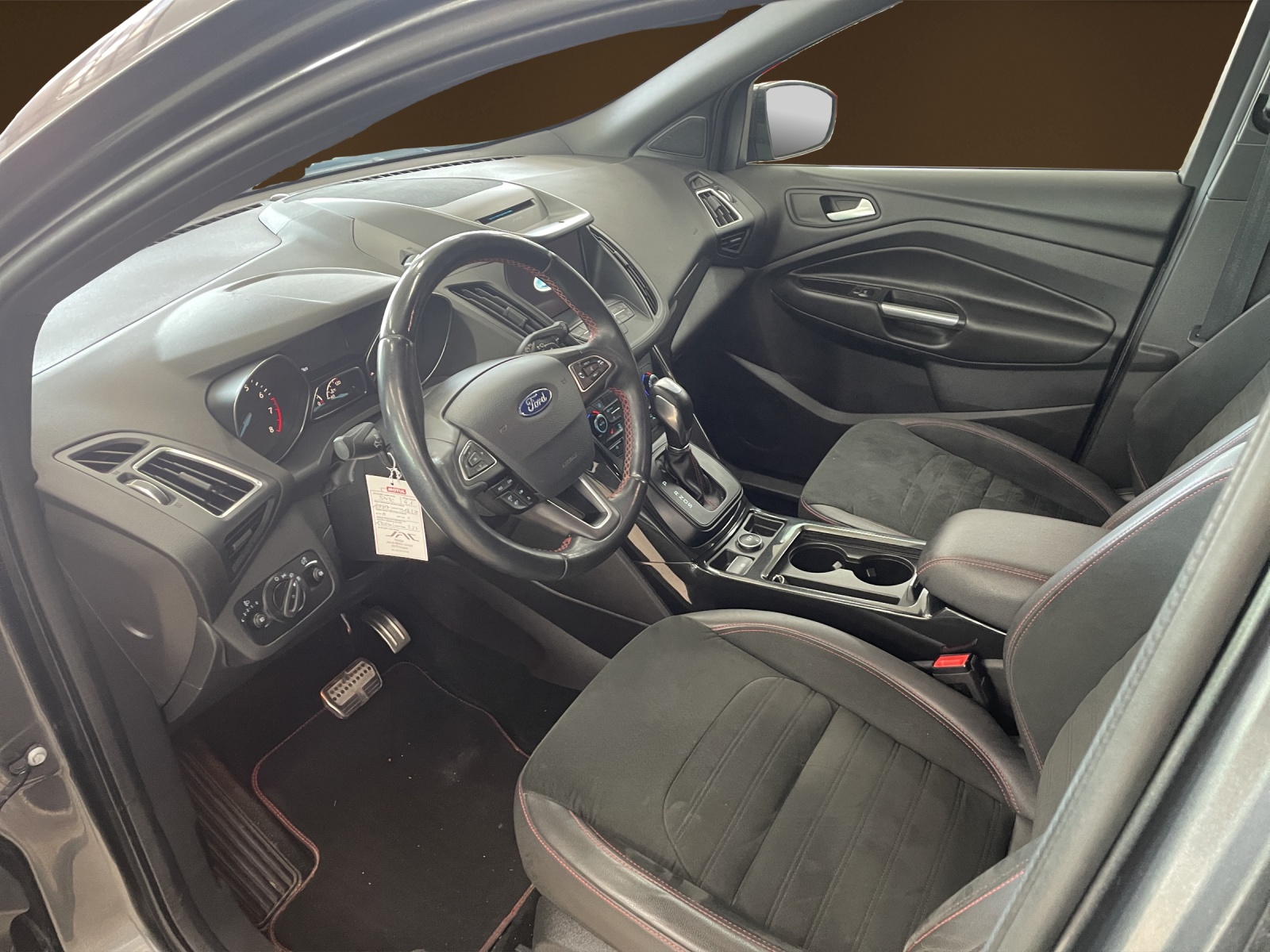 FORD Kuga 1.5 EcoB 176 ST-Line-image-5