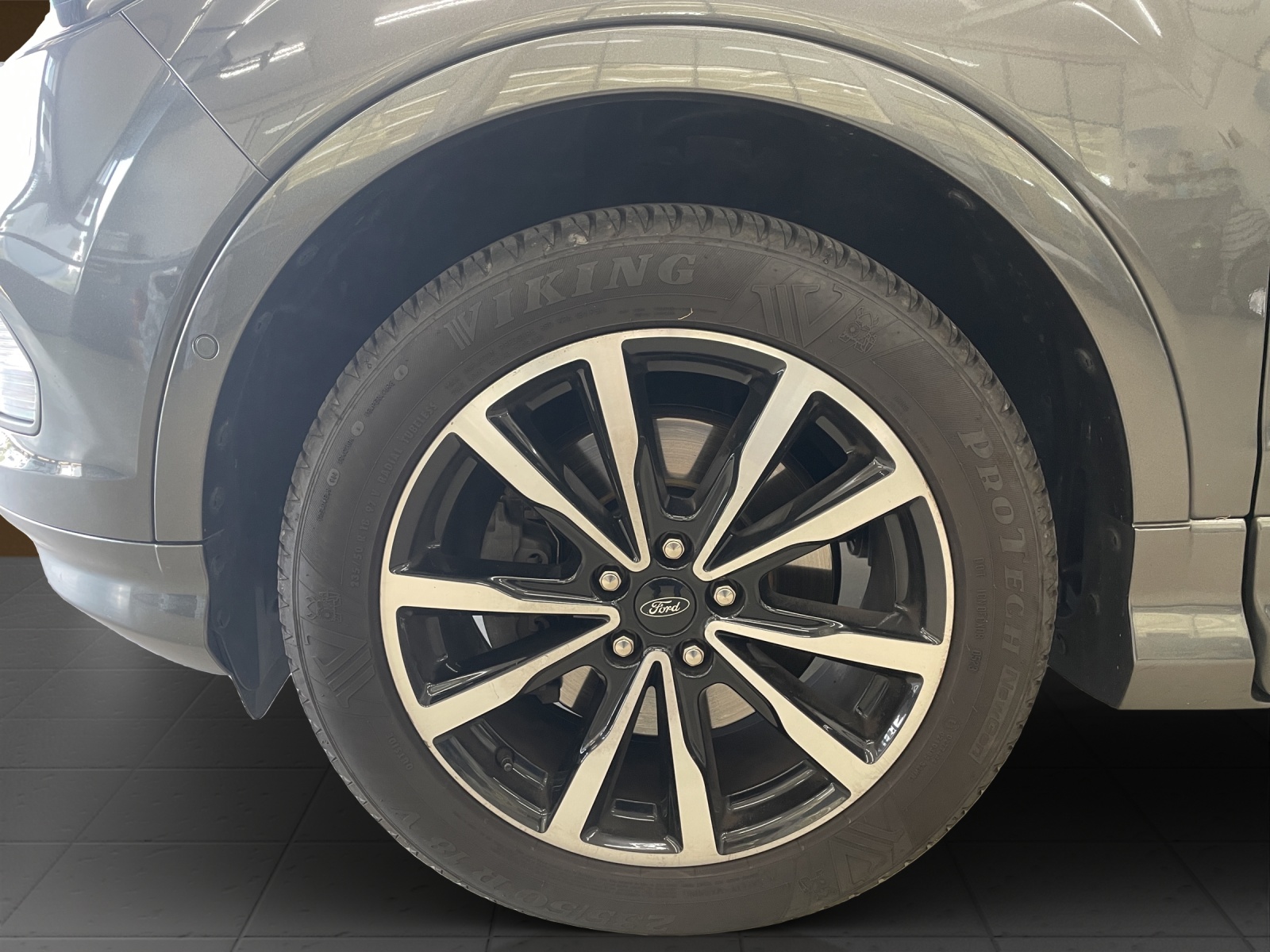FORD Kuga 1.5 EcoB 176 ST-Line-image-13