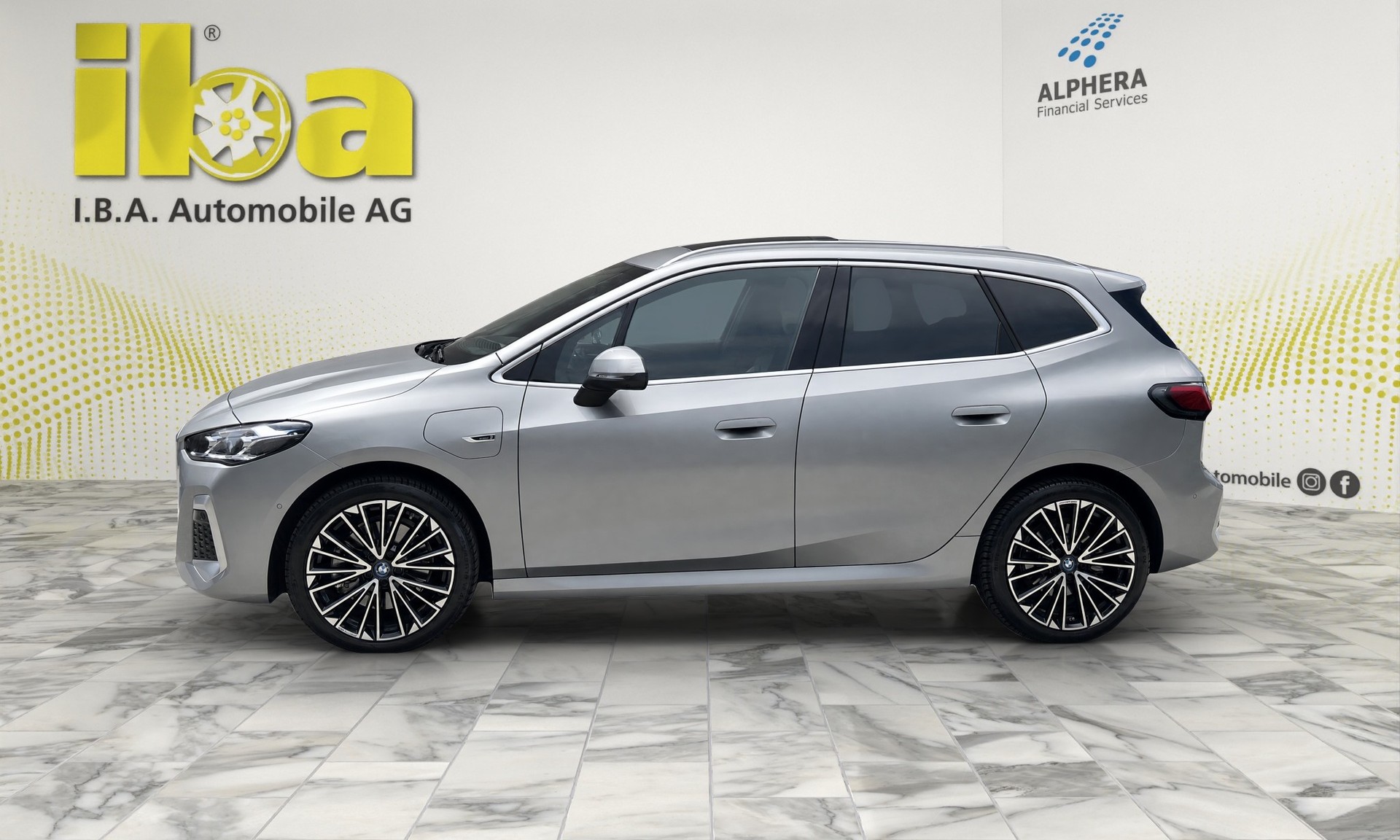 BMW 230e xDrive Active Tourer M Sport (CH) AHK / Innovationspaket / Travel Paket-image-1