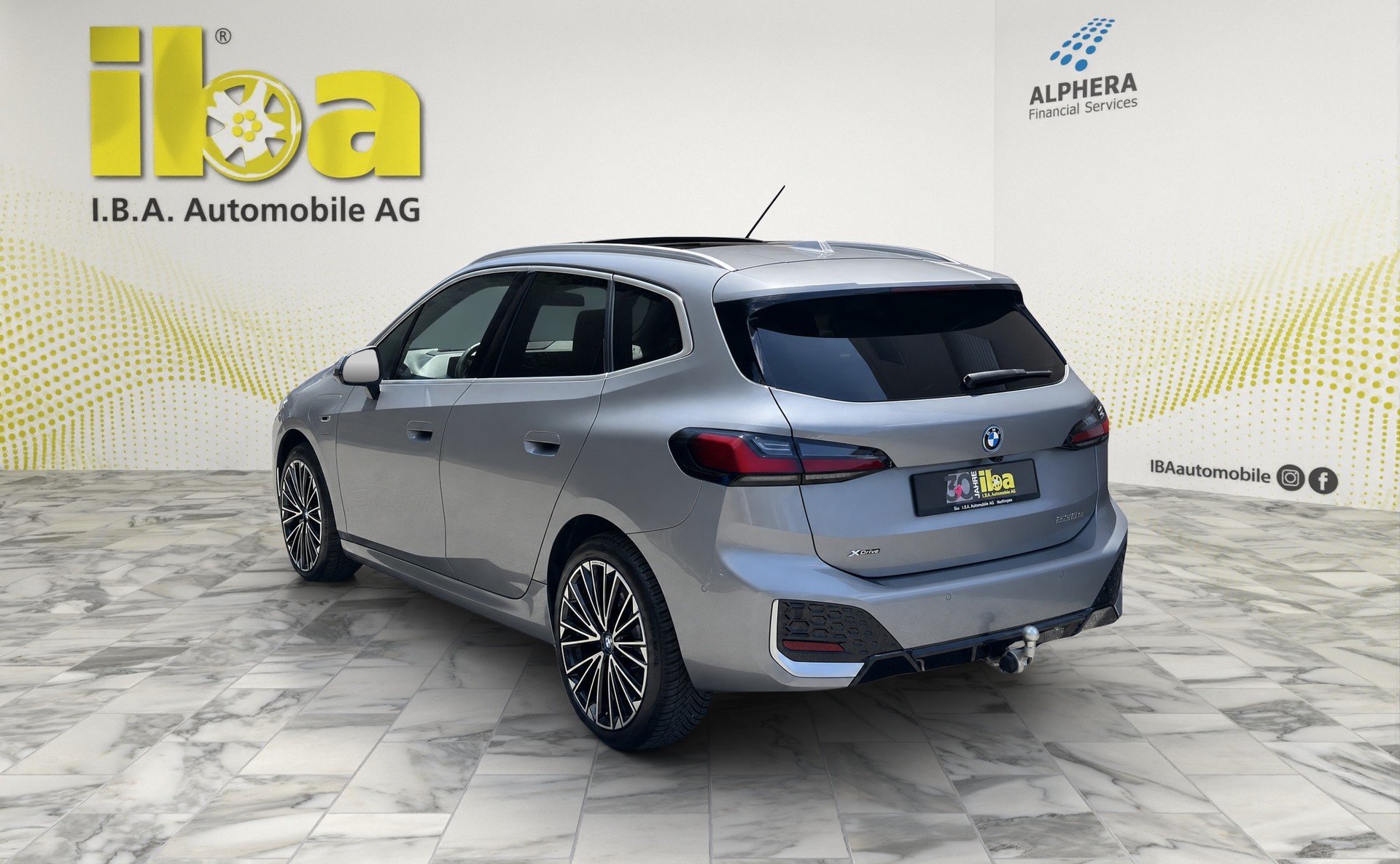 BMW 230e xDrive Active Tourer M Sport (CH) AHK / Innovationspaket / Travel Paket-image-2