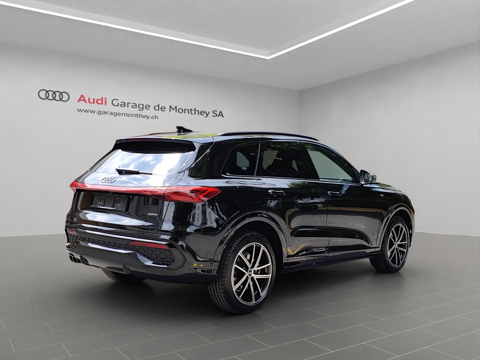 AUDI Q5 TDI quattro 150 kW S-tronic-image-4