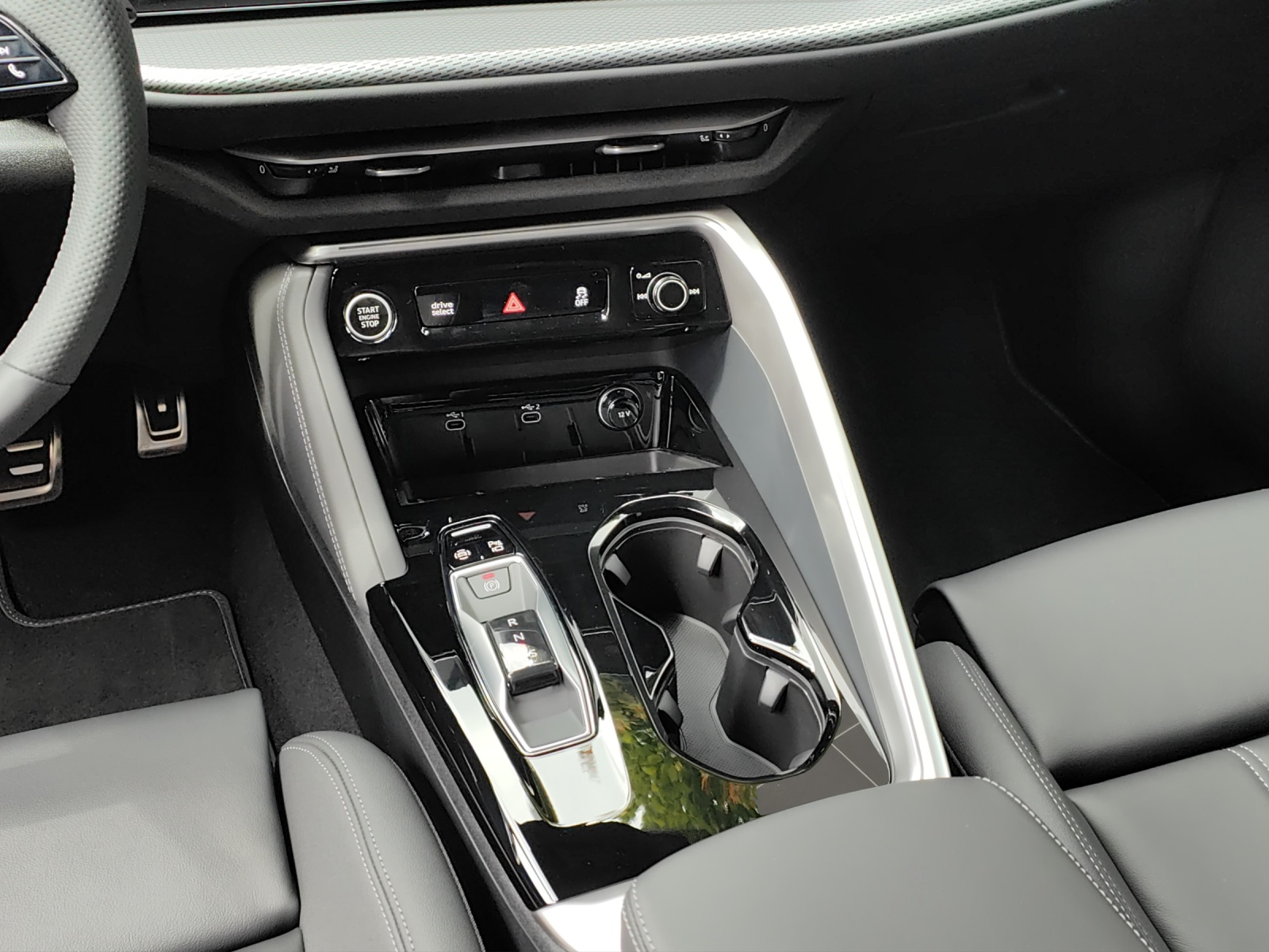 AUDI Q5 TDI quattro 150 kW S-tronic-image-11