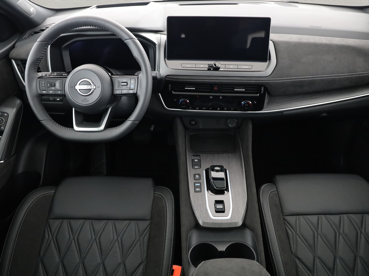 NISSAN Qashqai 1.5 VC-T Tekna+-image-4