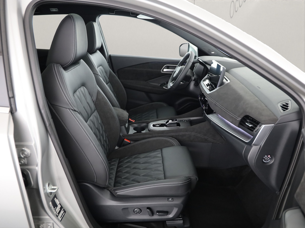 NISSAN Qashqai 1.5 VC-T Tekna+-image-6