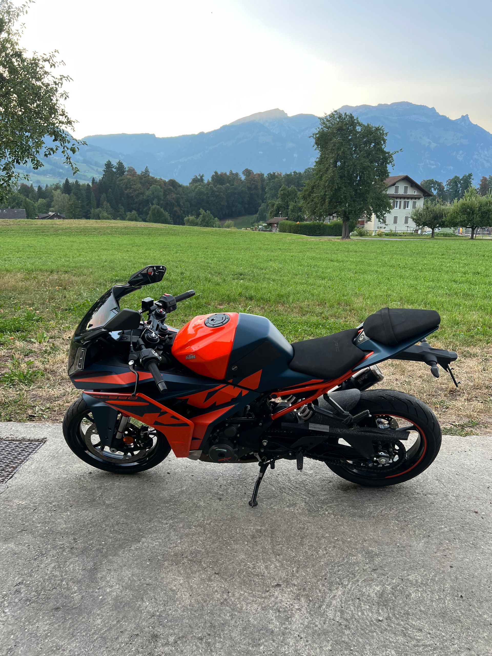 KTM RC 390-image-2
