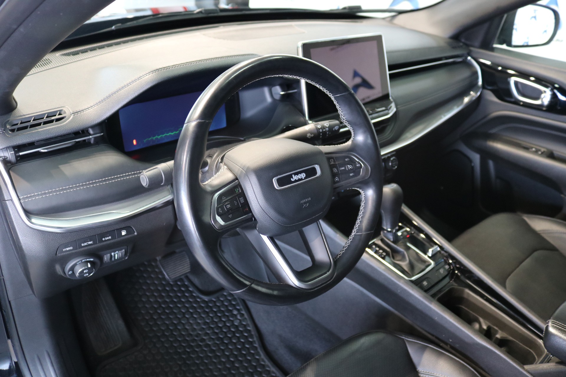 JEEP Compass 1.3 T PHEV Limited AWD-image-1